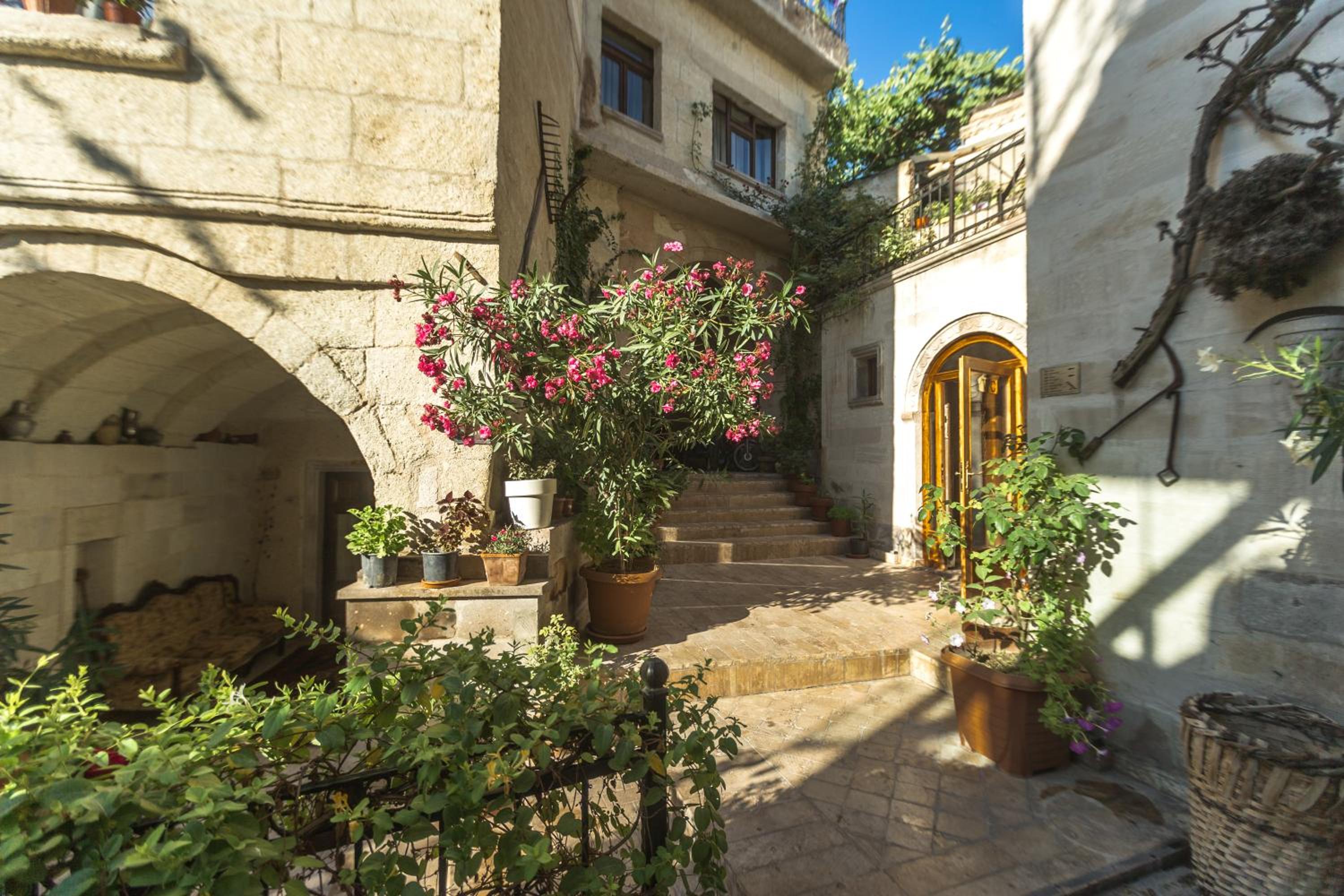 Hidden Cave Hotel - Image 112
