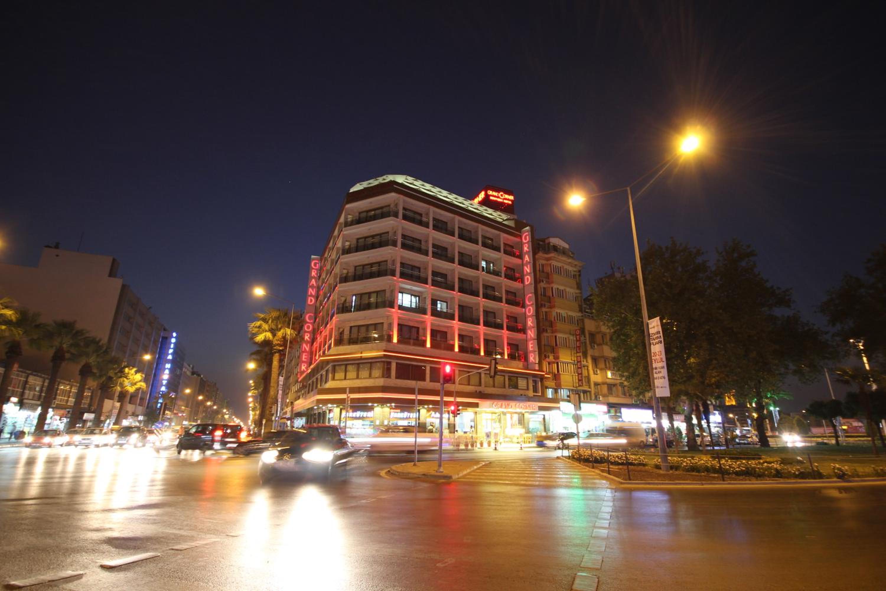 Grand Corner Boutique Hotel - Image 33