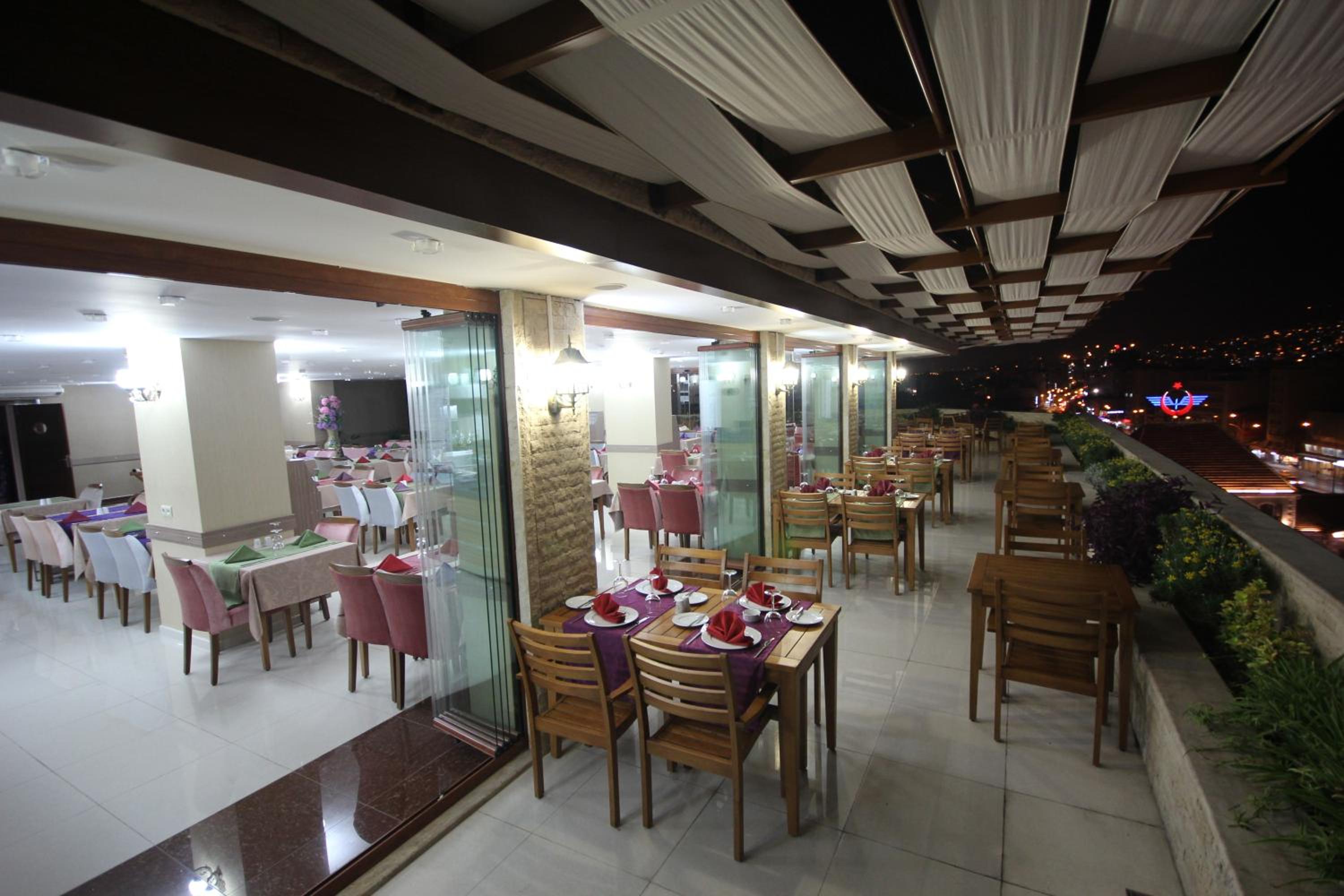 Grand Corner Boutique Hotel - Image 24