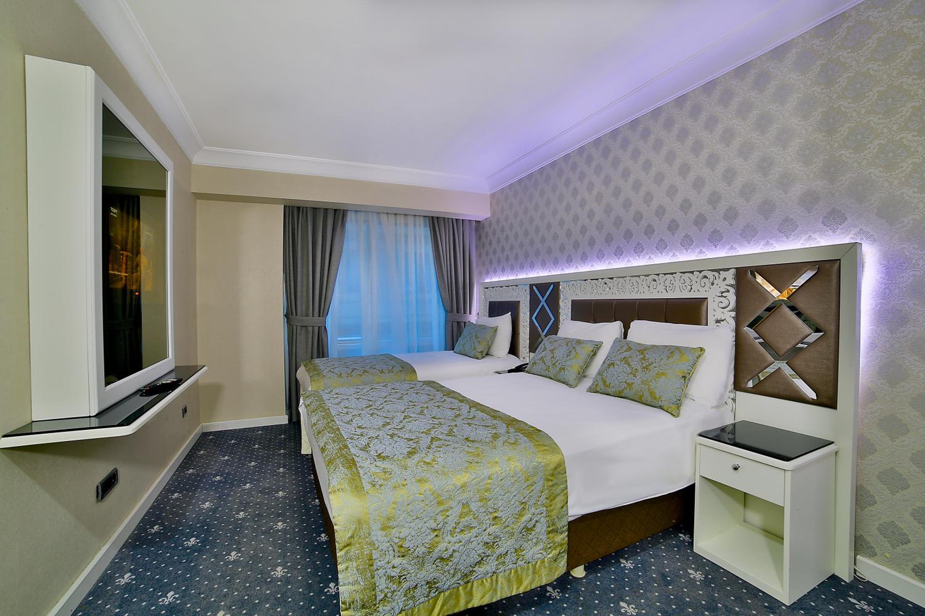 Monaco Otel - Image 36