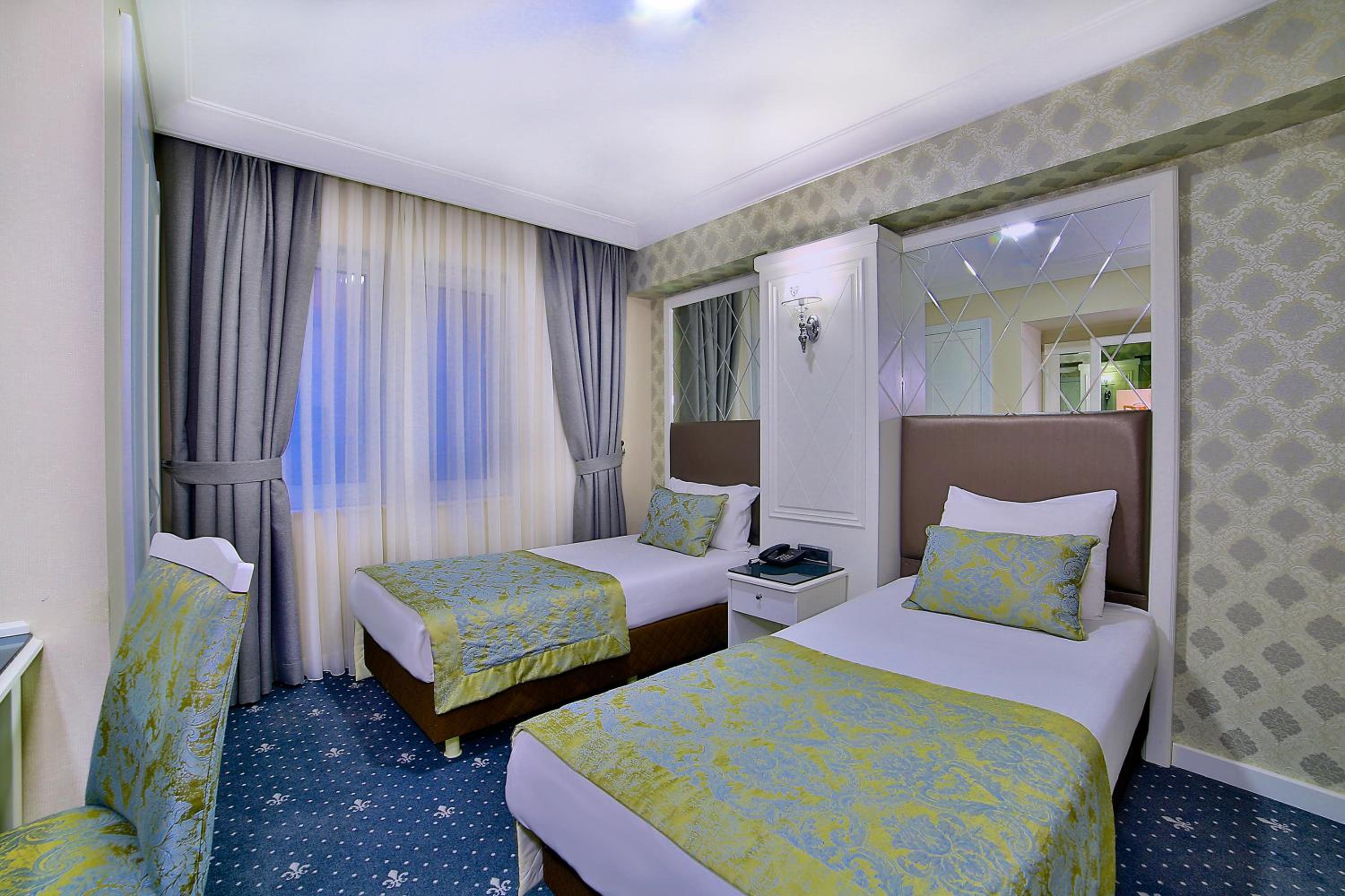 Monaco Otel - Image 34