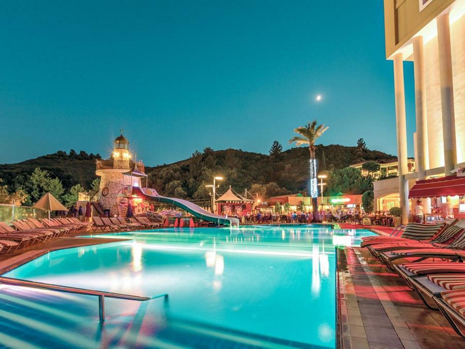 Grand Cettia Hotel - Image 6