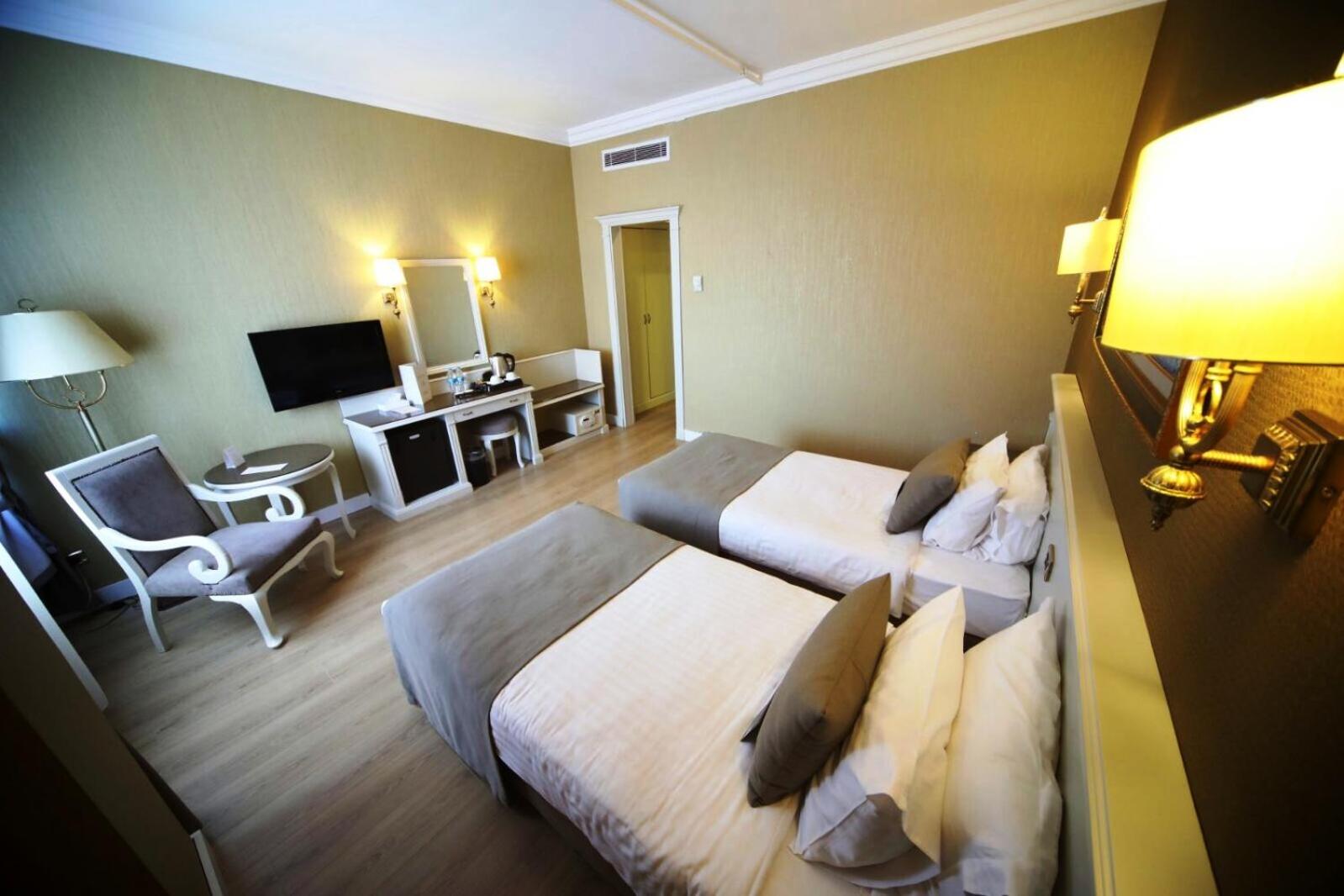Bilek Istanbul Hotel - Image 7