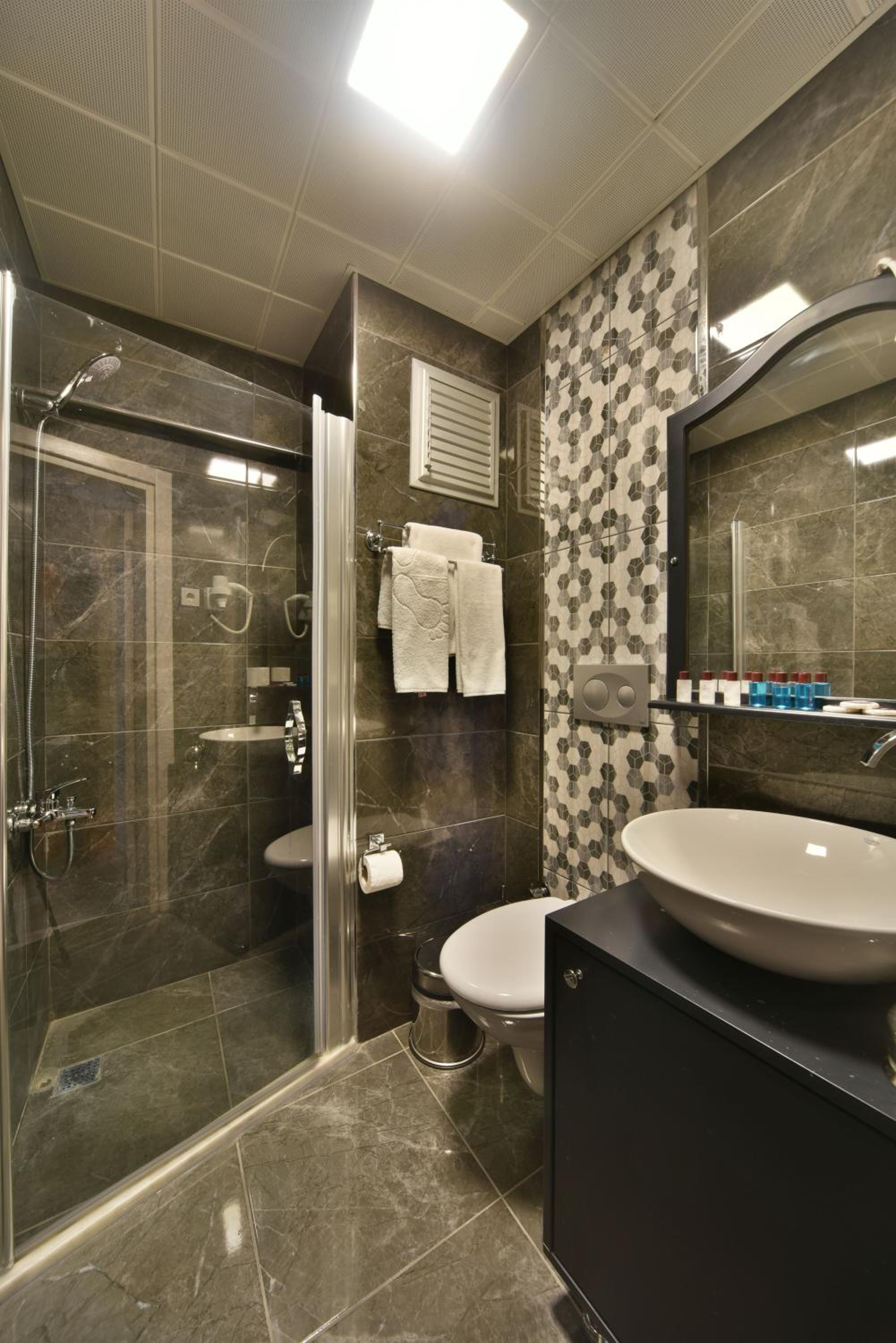 Pelican House Hotel - Image 18