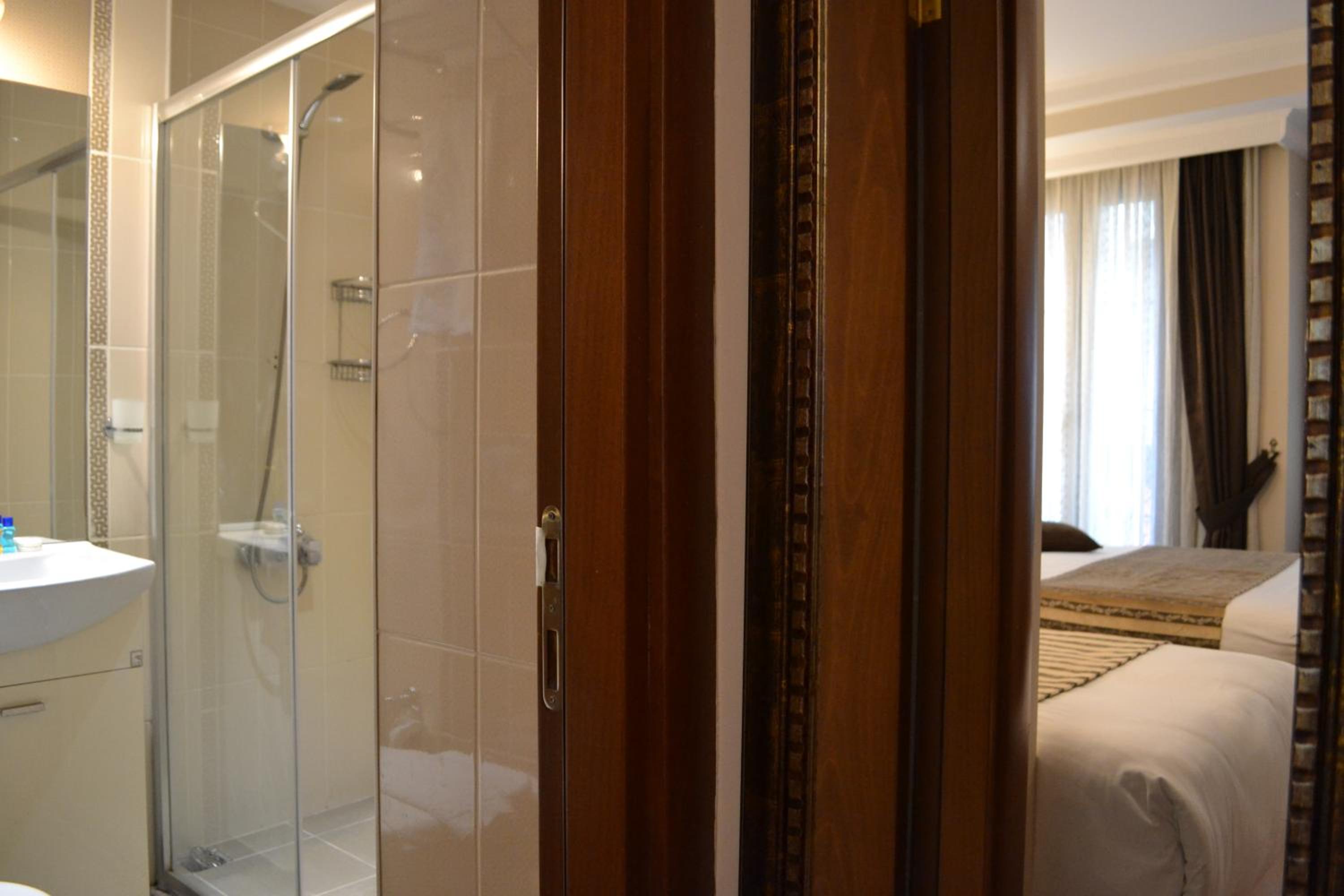 Seven Days Hotel - İstanbul - Image 42