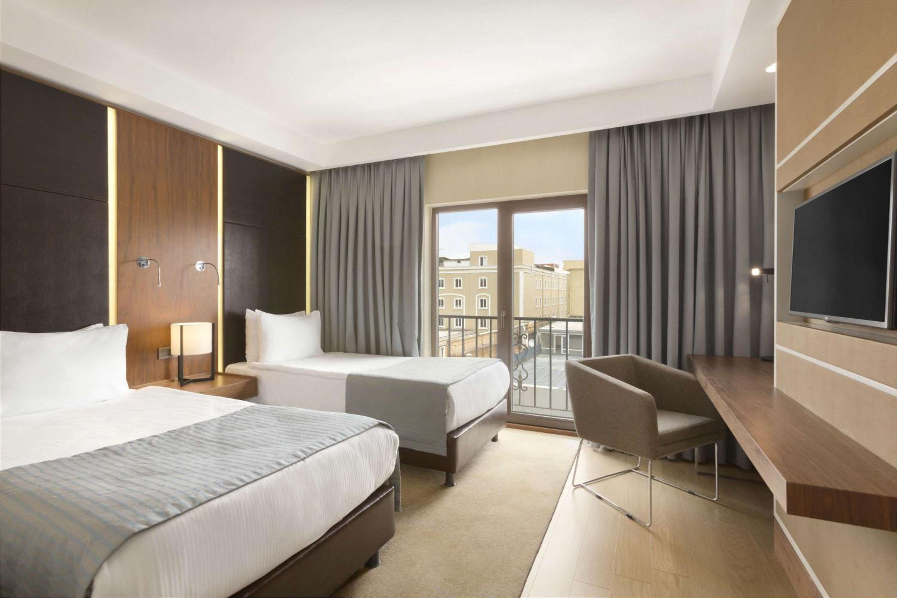 Ramada by Wyndham İstanbul Florya - Image 42