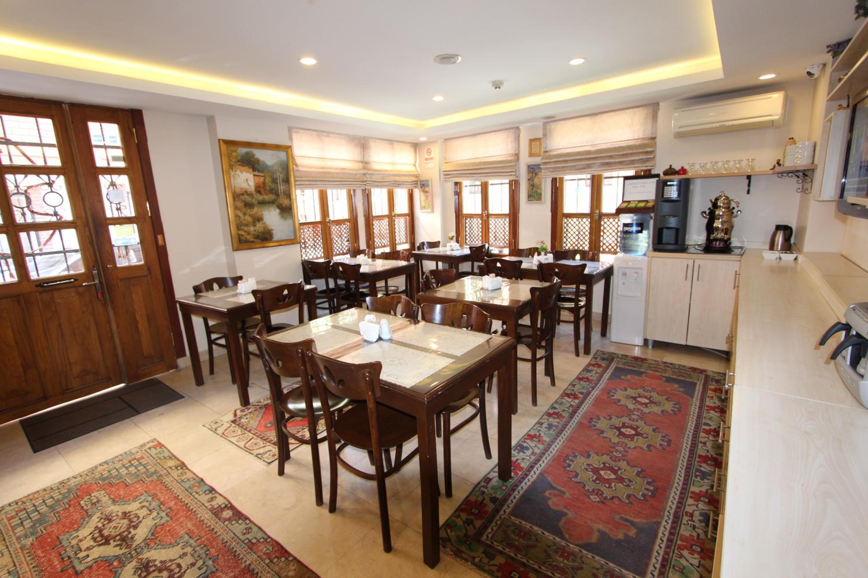 Sultan House - Image 54