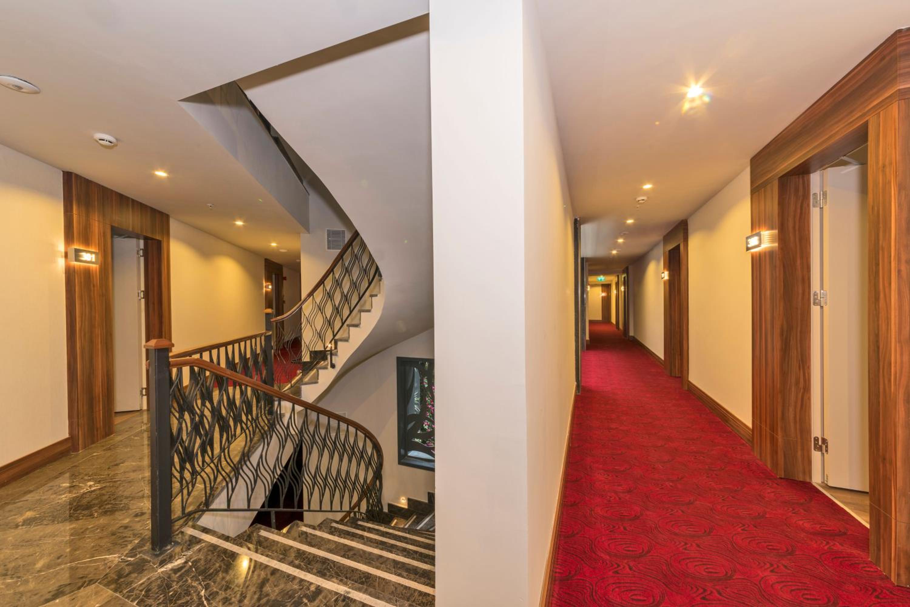 Golden Royal Hotel & SPA - Image 100