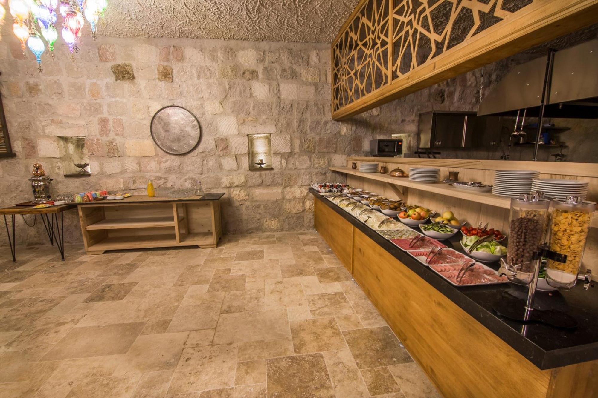 Hera Cave Suites - Image 125