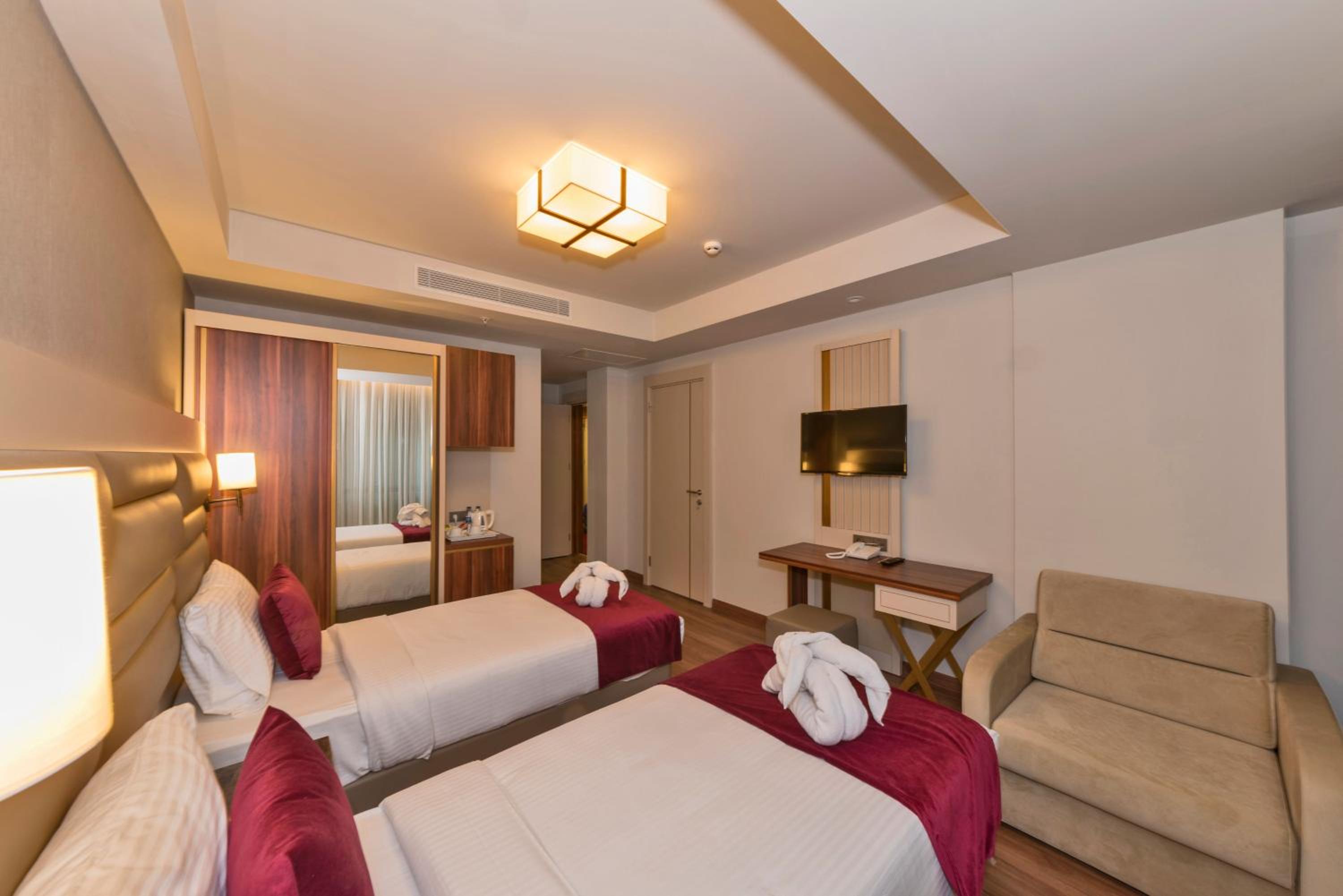 Golden Royal Hotel & SPA - Image 11