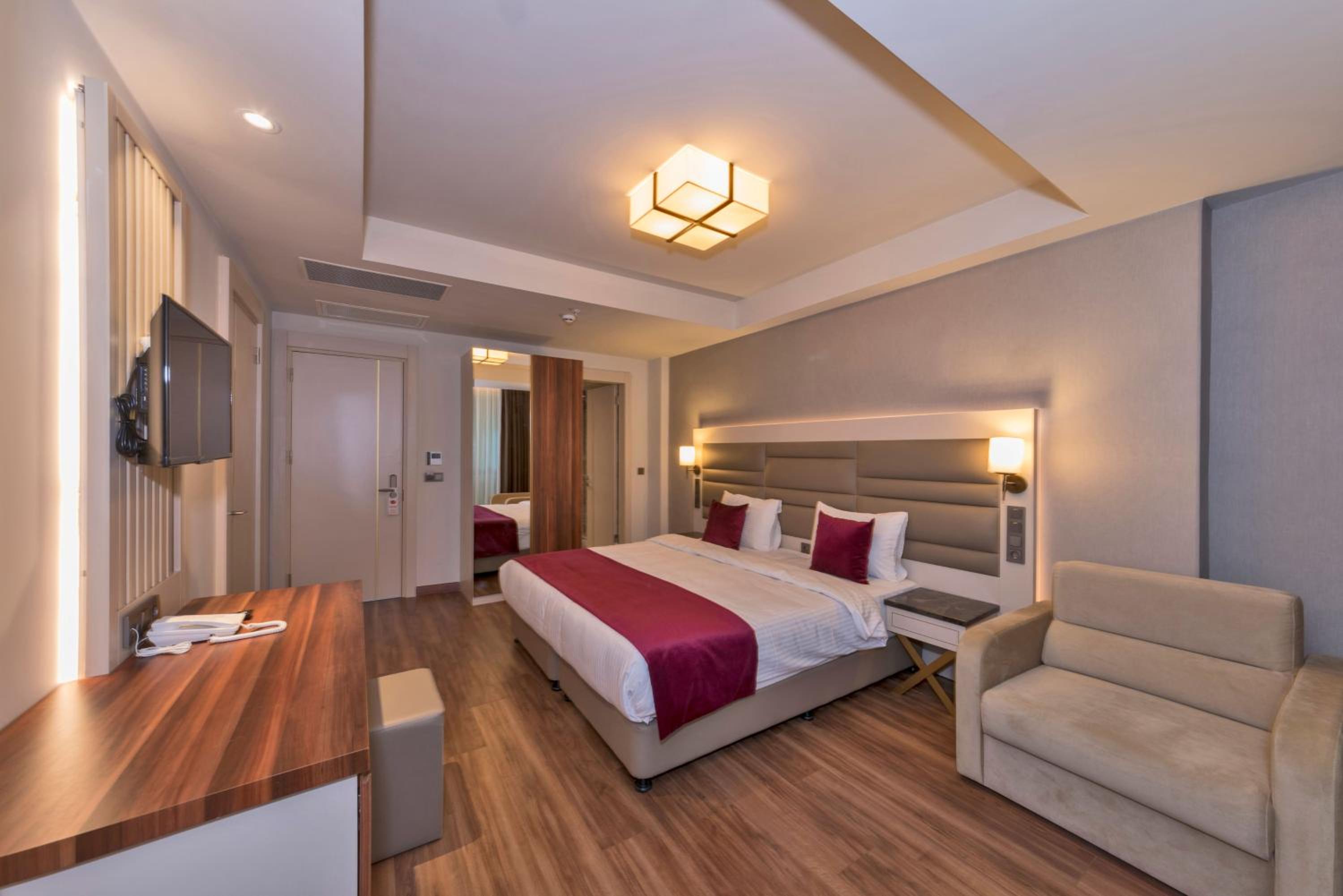 Golden Royal Hotel & SPA - Image 10