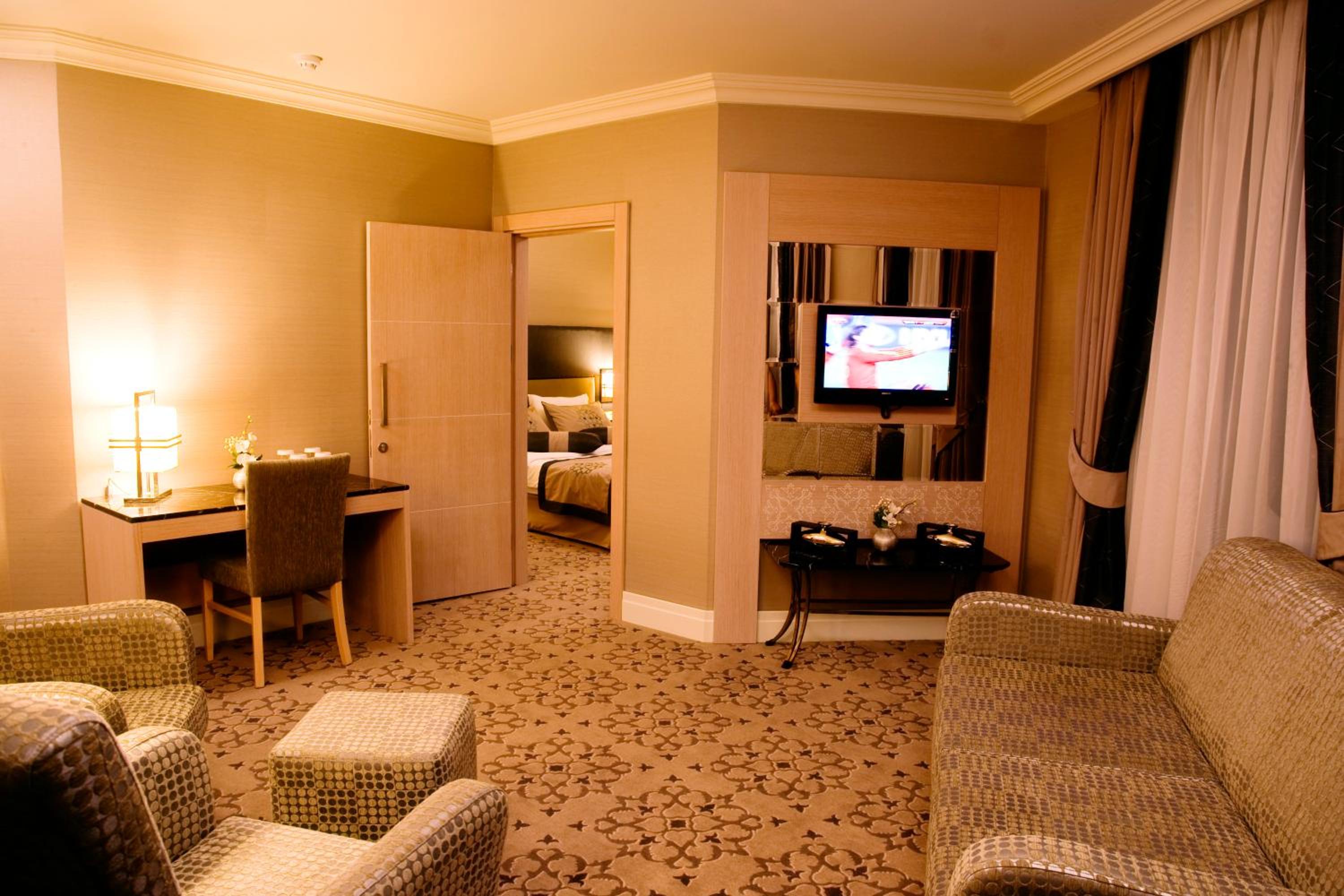 Darkhill Otel - Image 21