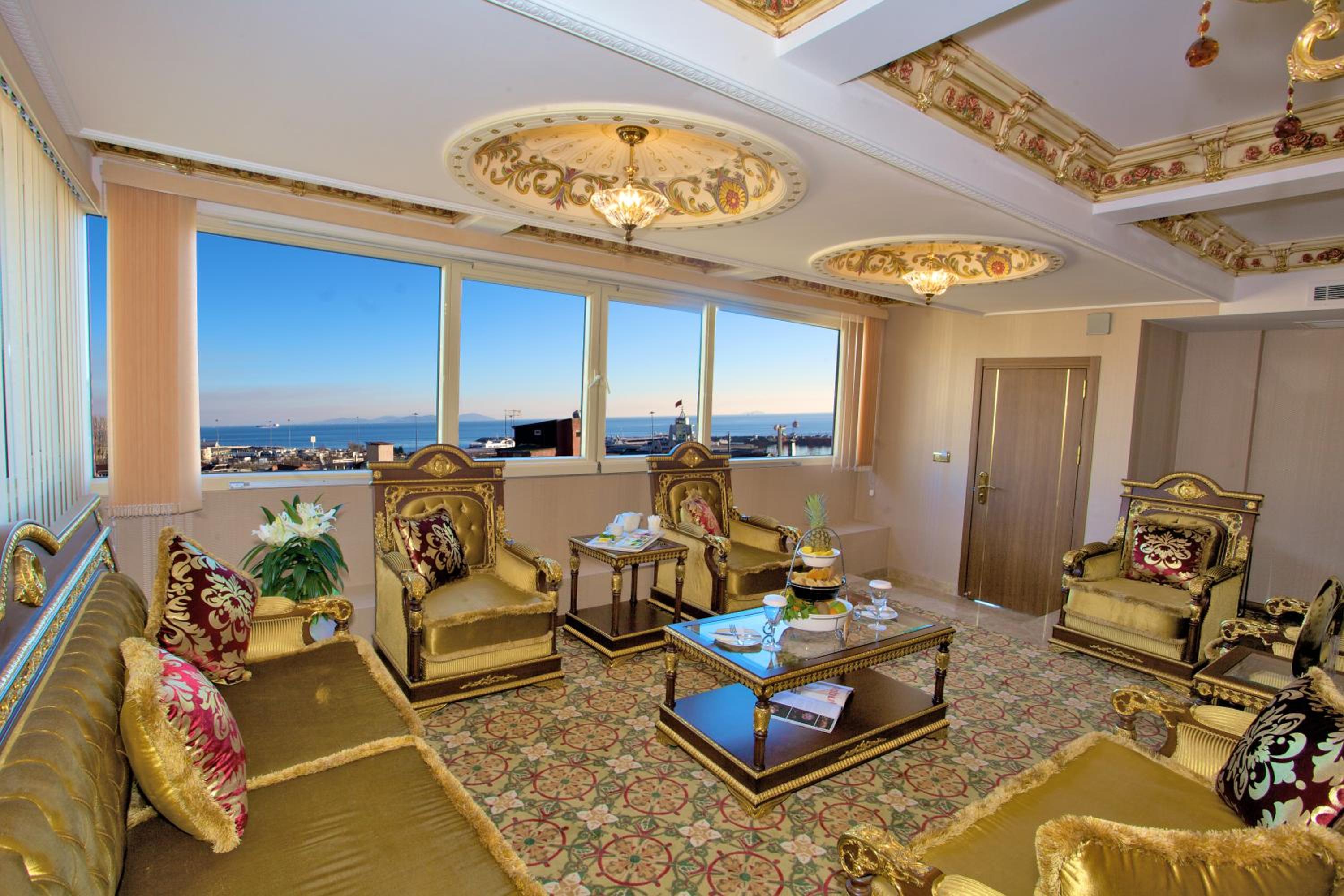 Marmaray Hotel - Image 11