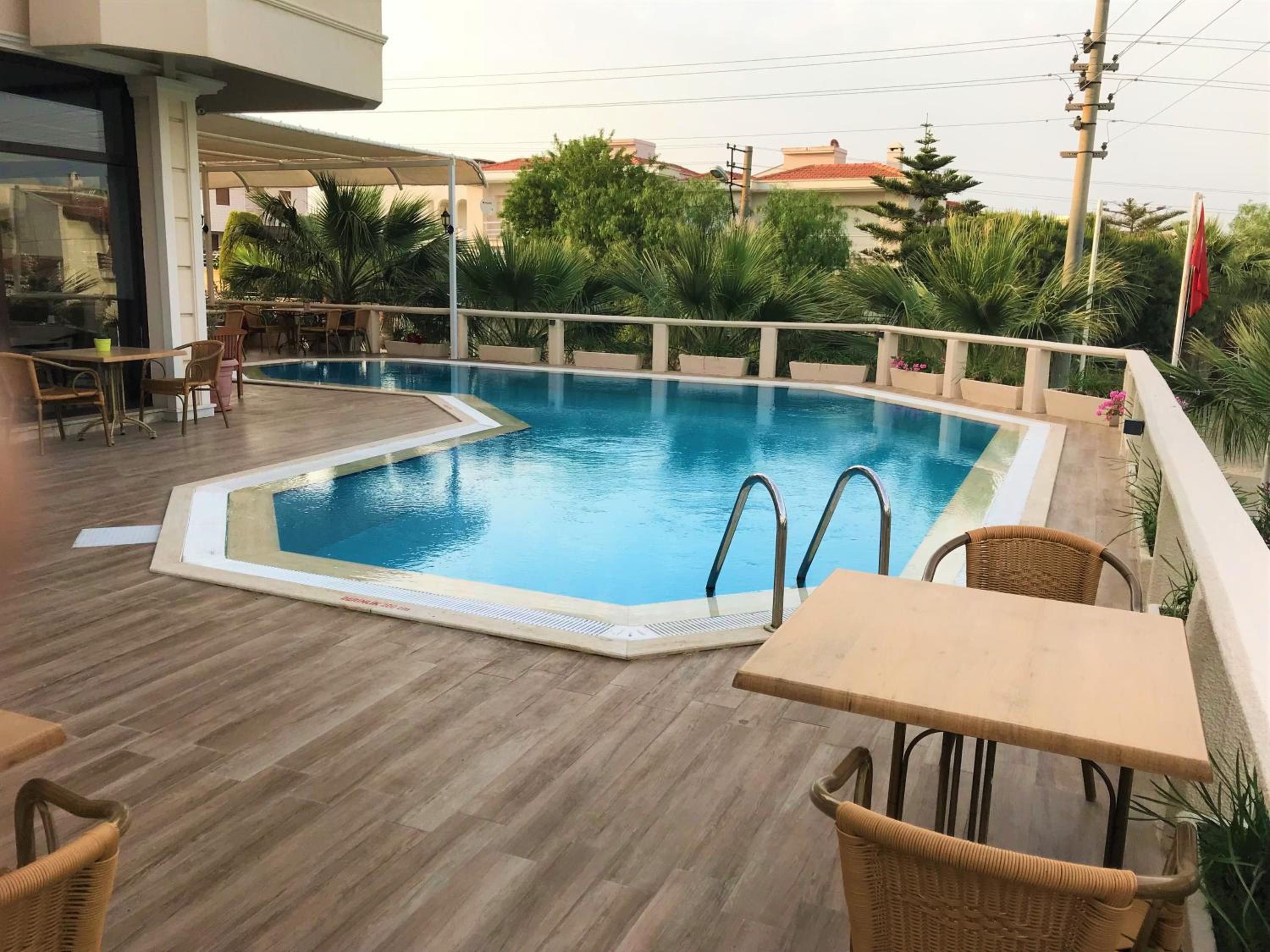 Lord Hotel - Image 14