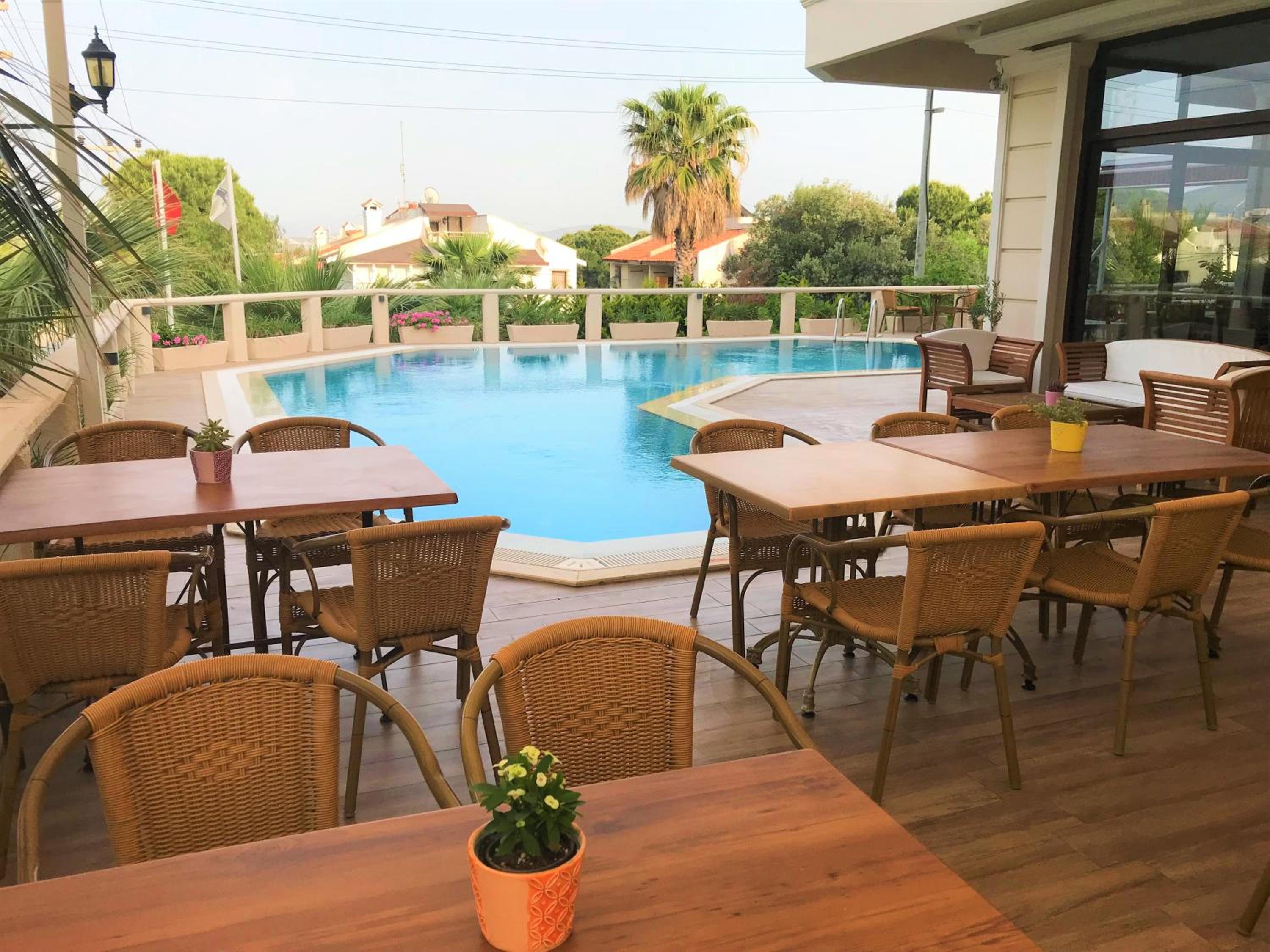 Lord Hotel - Image 13