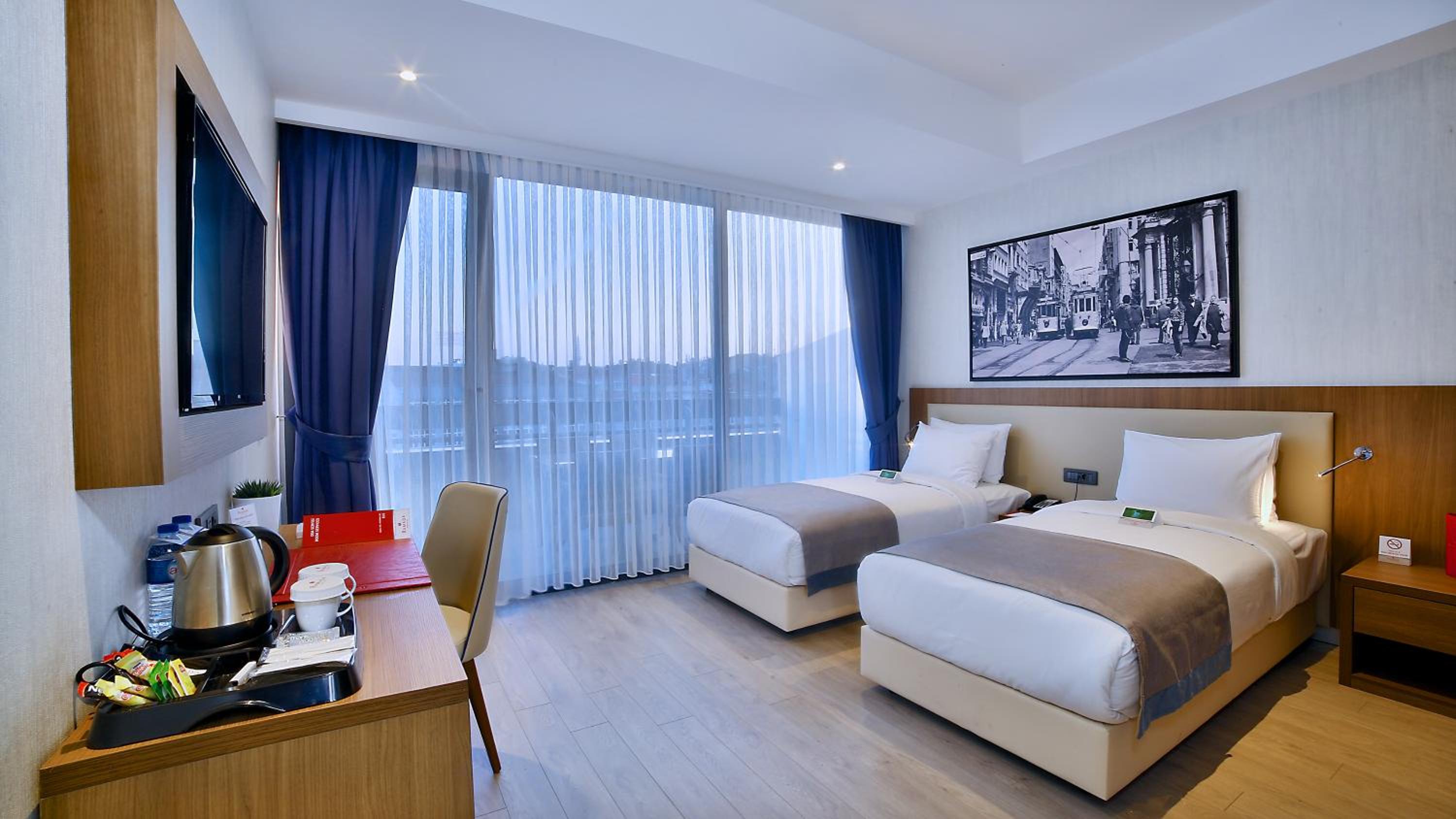 Ramada by Wyndham İstanbul Eski Şehir - Image 20