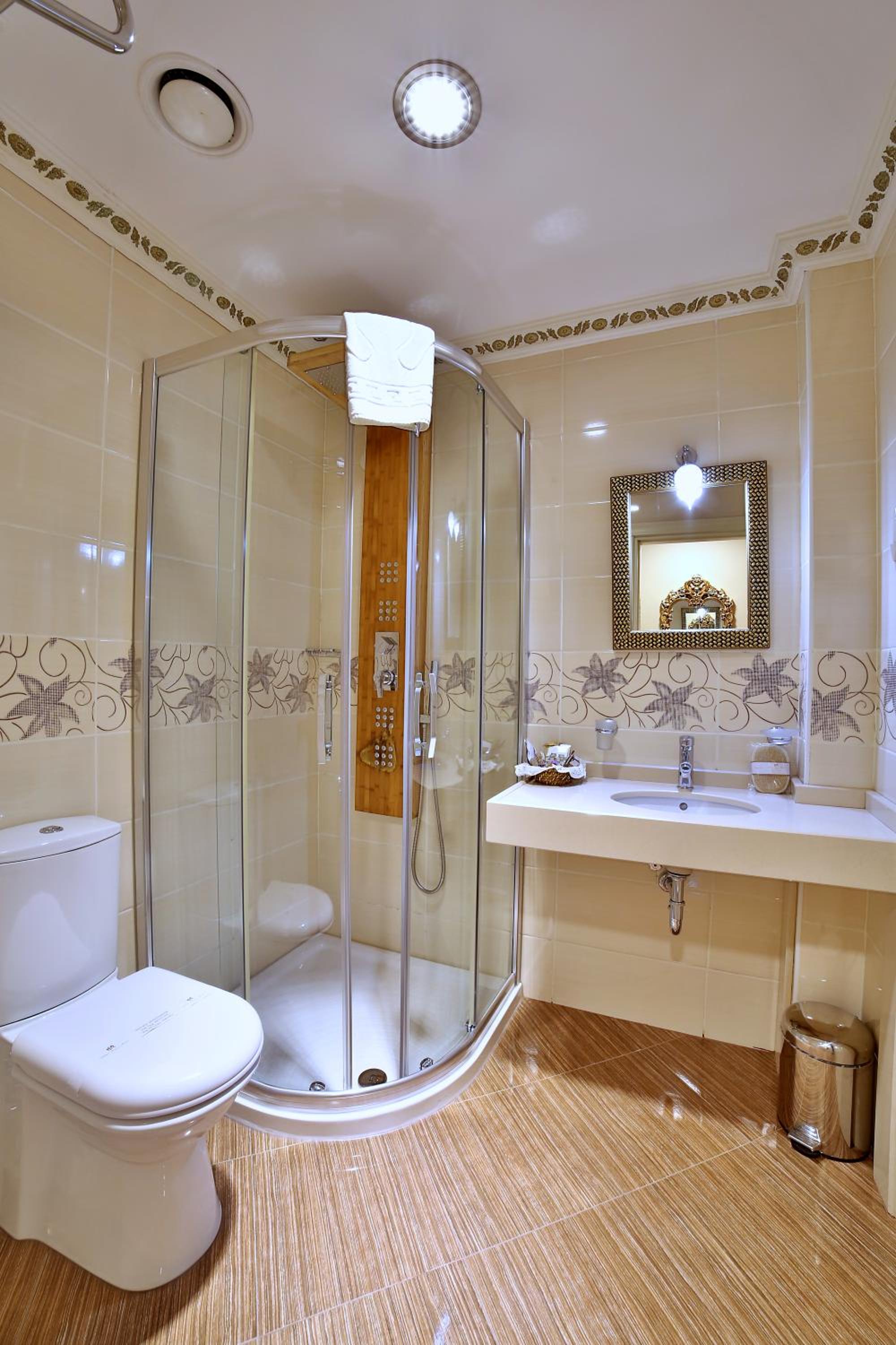 White House Hotel Istanbul - Image 5