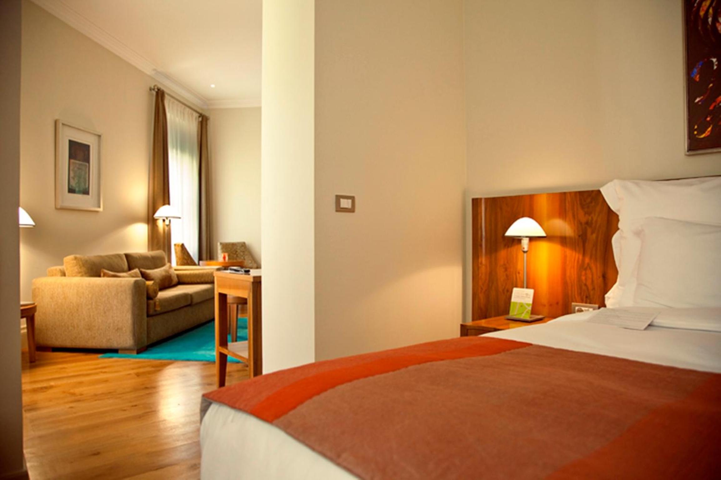 Tomtom Suites - Image 76
