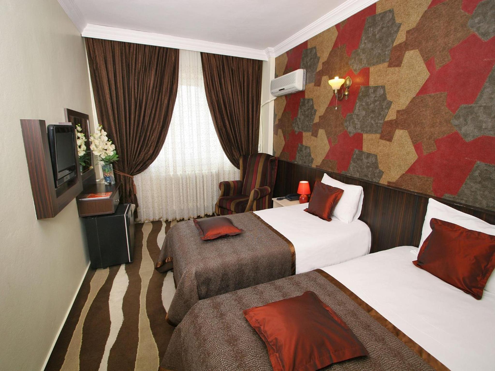 Maya Hotel - Image 20