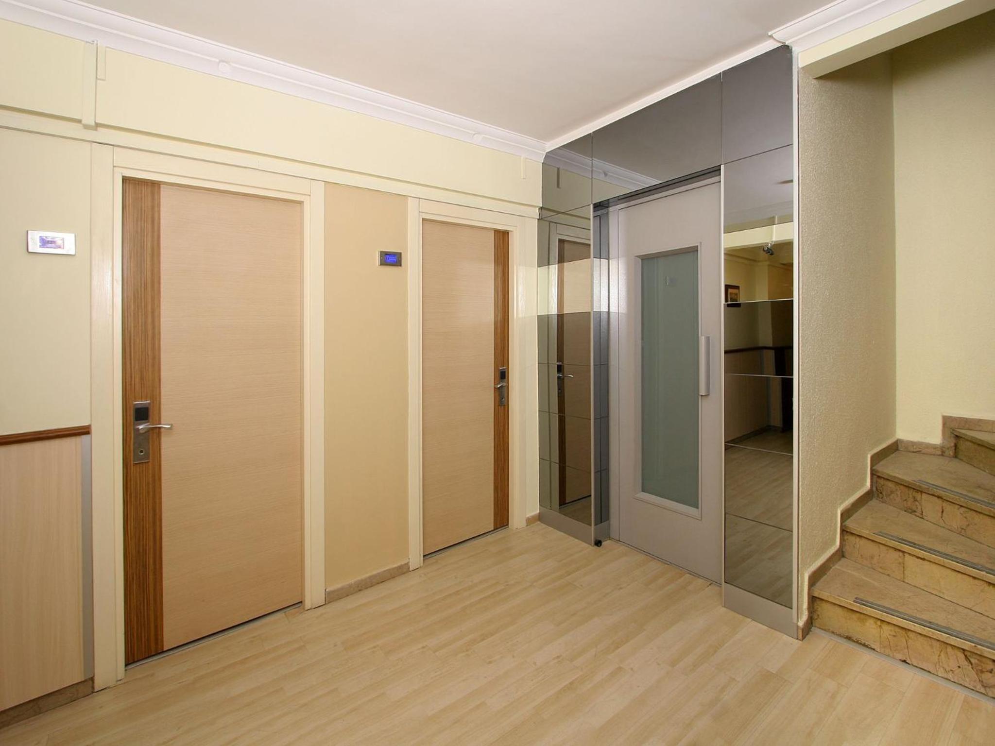 Maya Hotel - Image 15