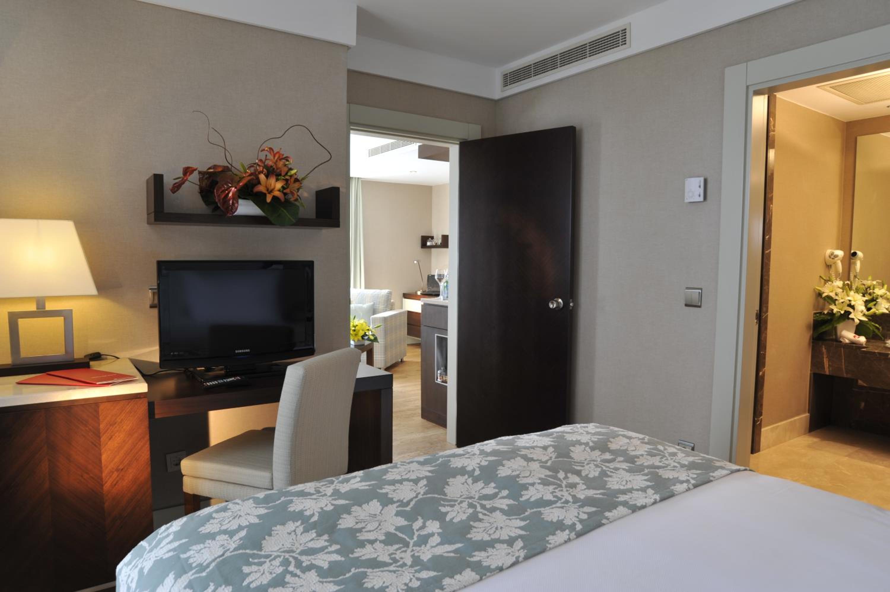 Ramada Plaza Antalya - Image 90
