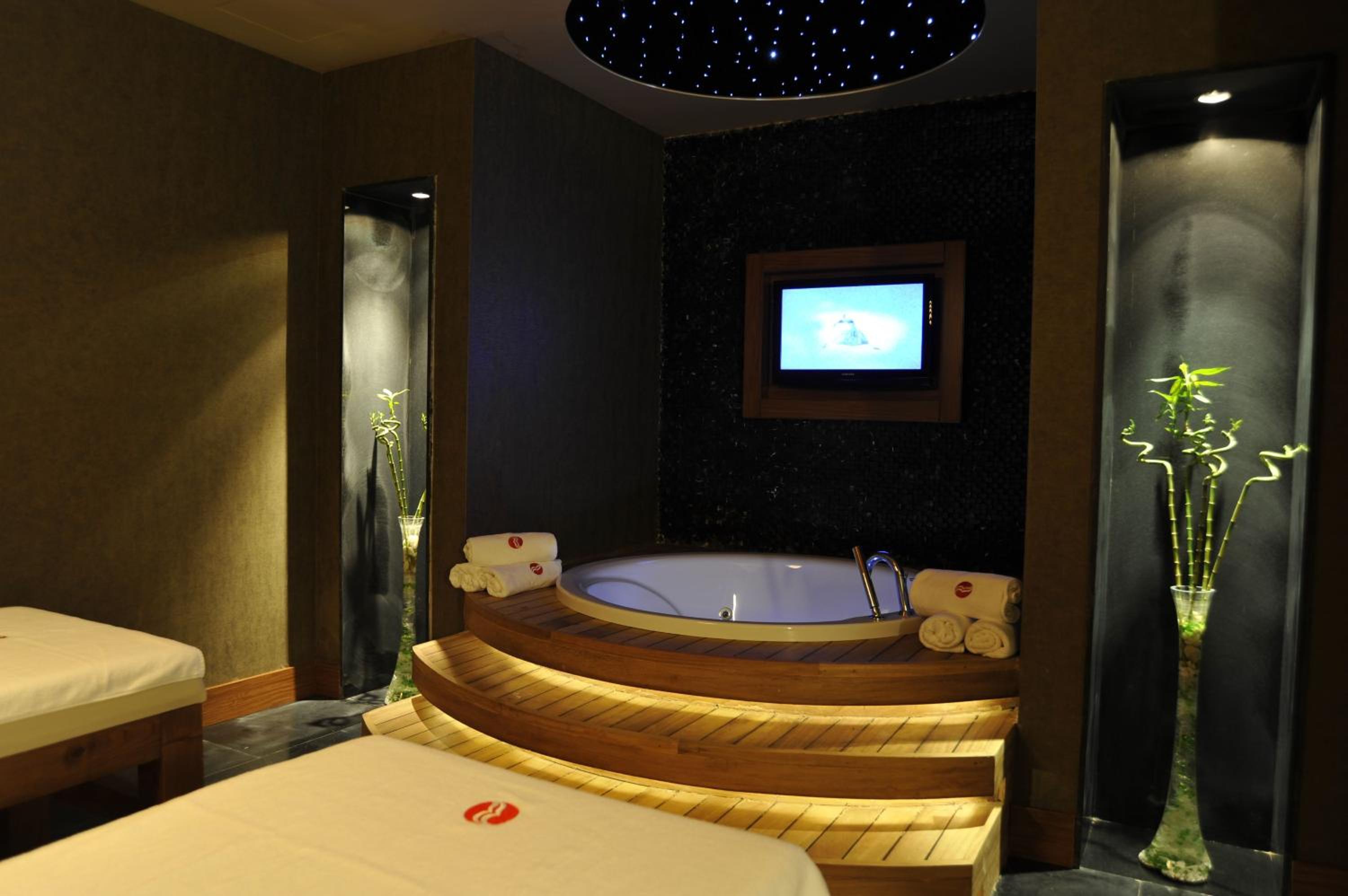Ramada Plaza Antalya - Image 71