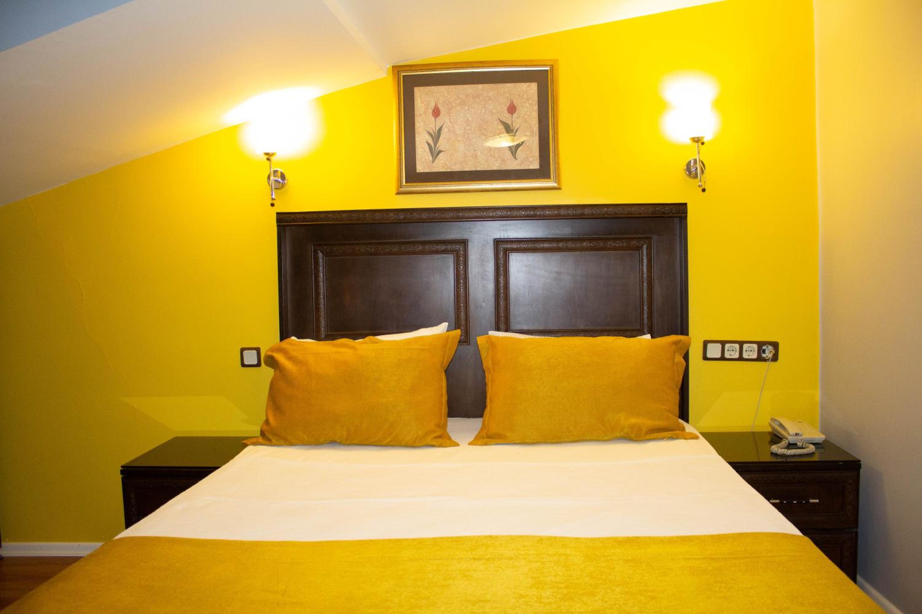 Hotel Tulip House - Image 20