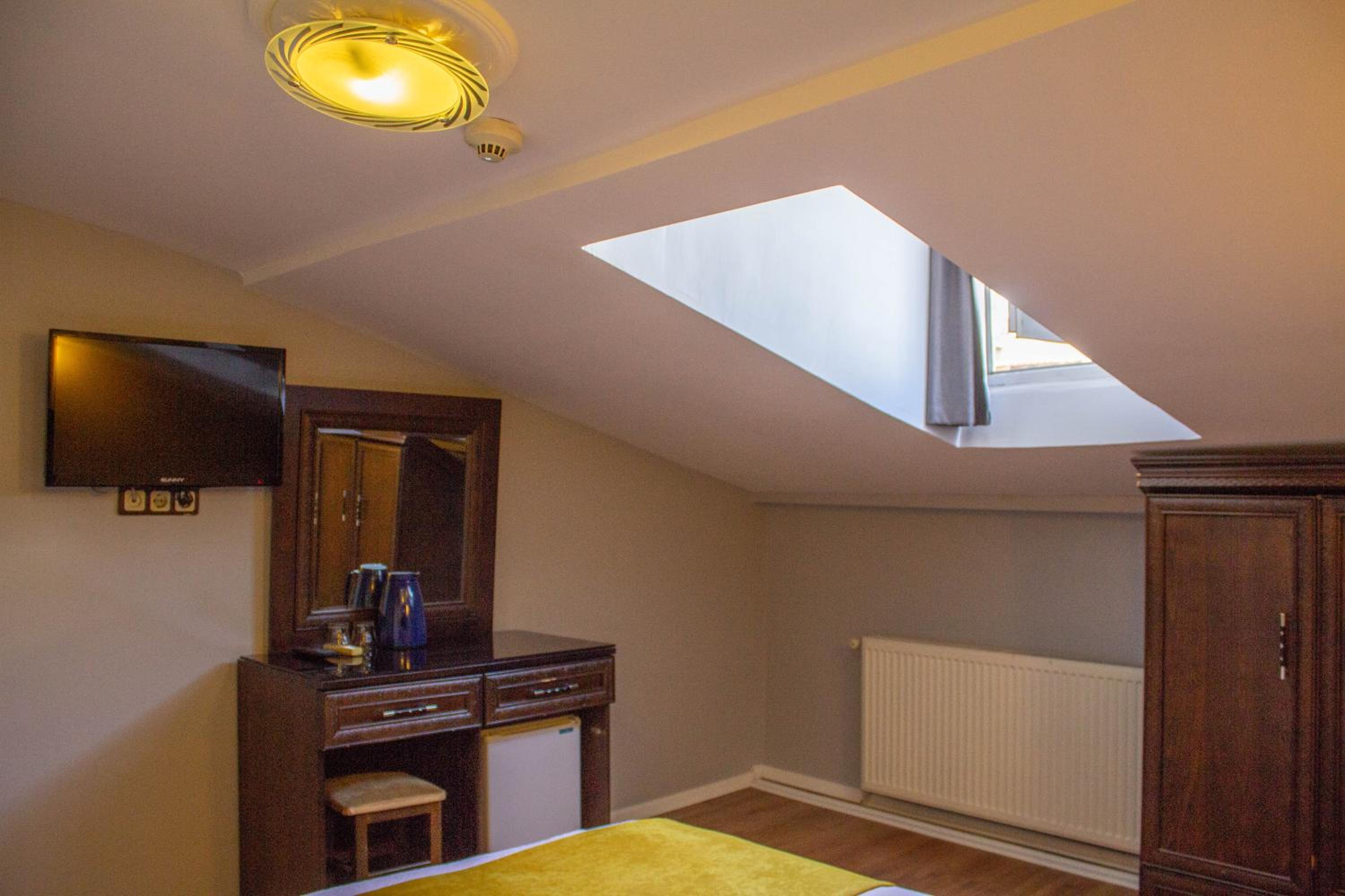 Hotel Tulip House - Image 23