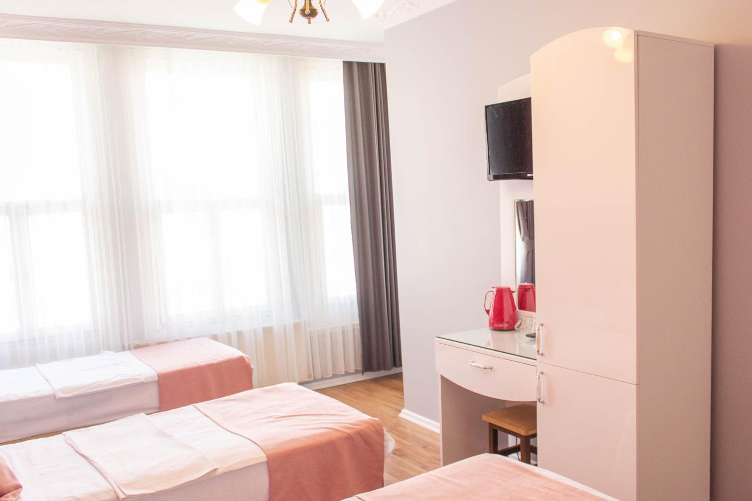 Hotel Tulip House - Image 10