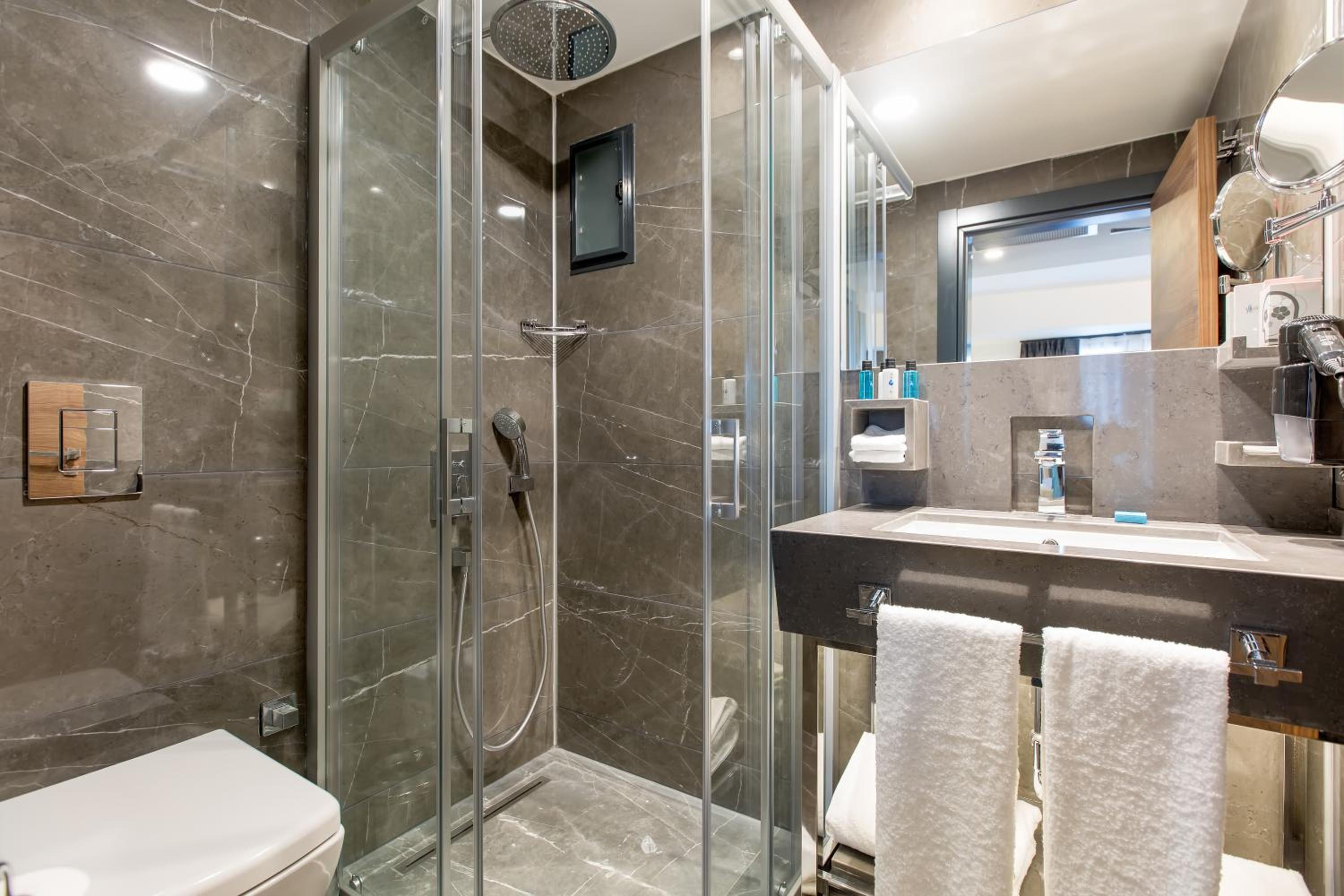 Hay Hotel Alsancak - Image 6