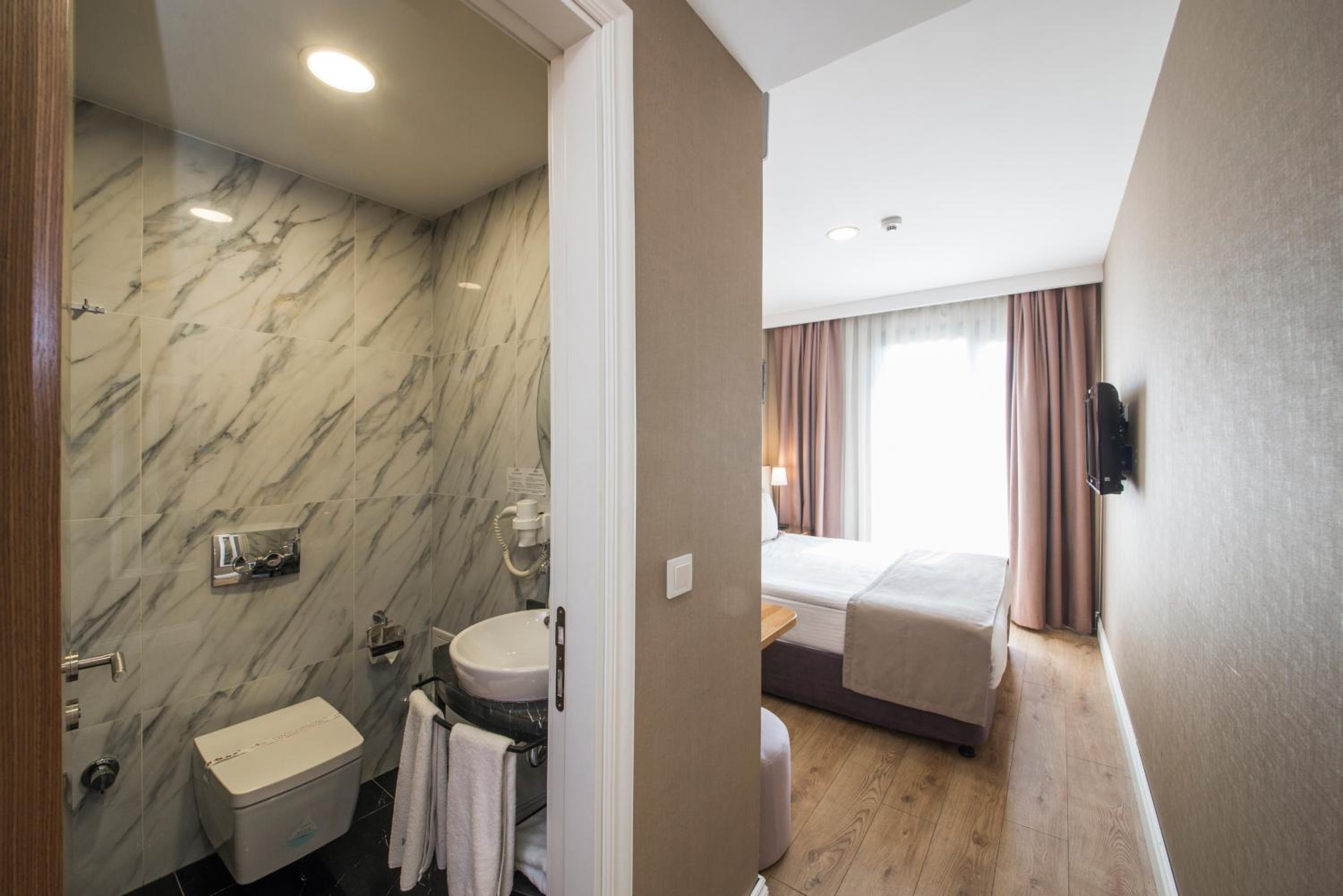 Aston Otel Taksim - Image 30