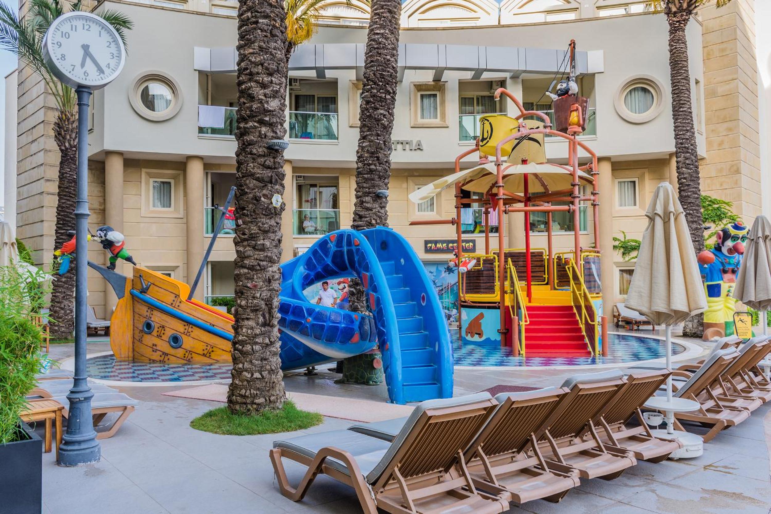 Grand Cettia Hotel - Image 32