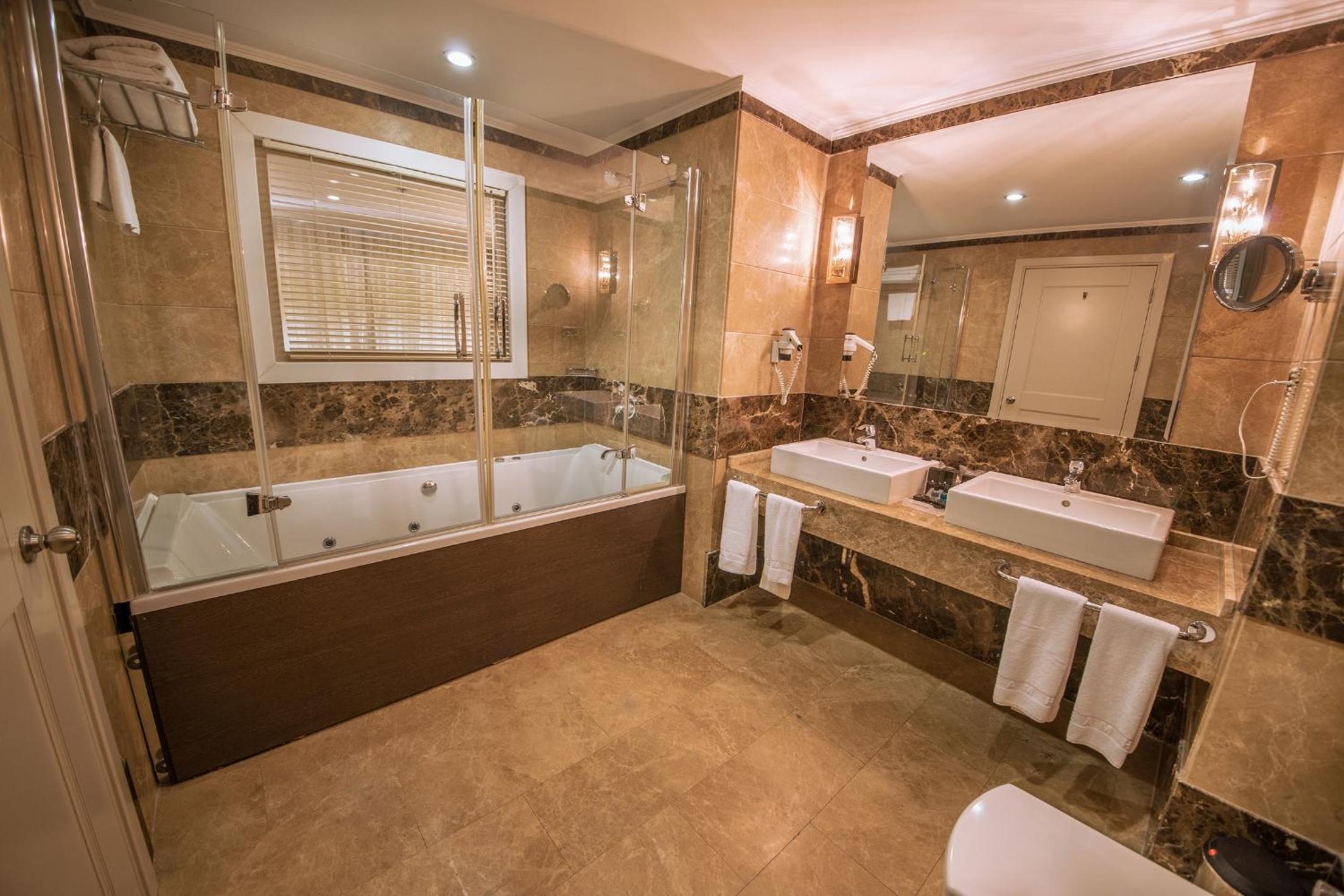 Dream Hill Business Deluxe Hotel Asia - Image 49