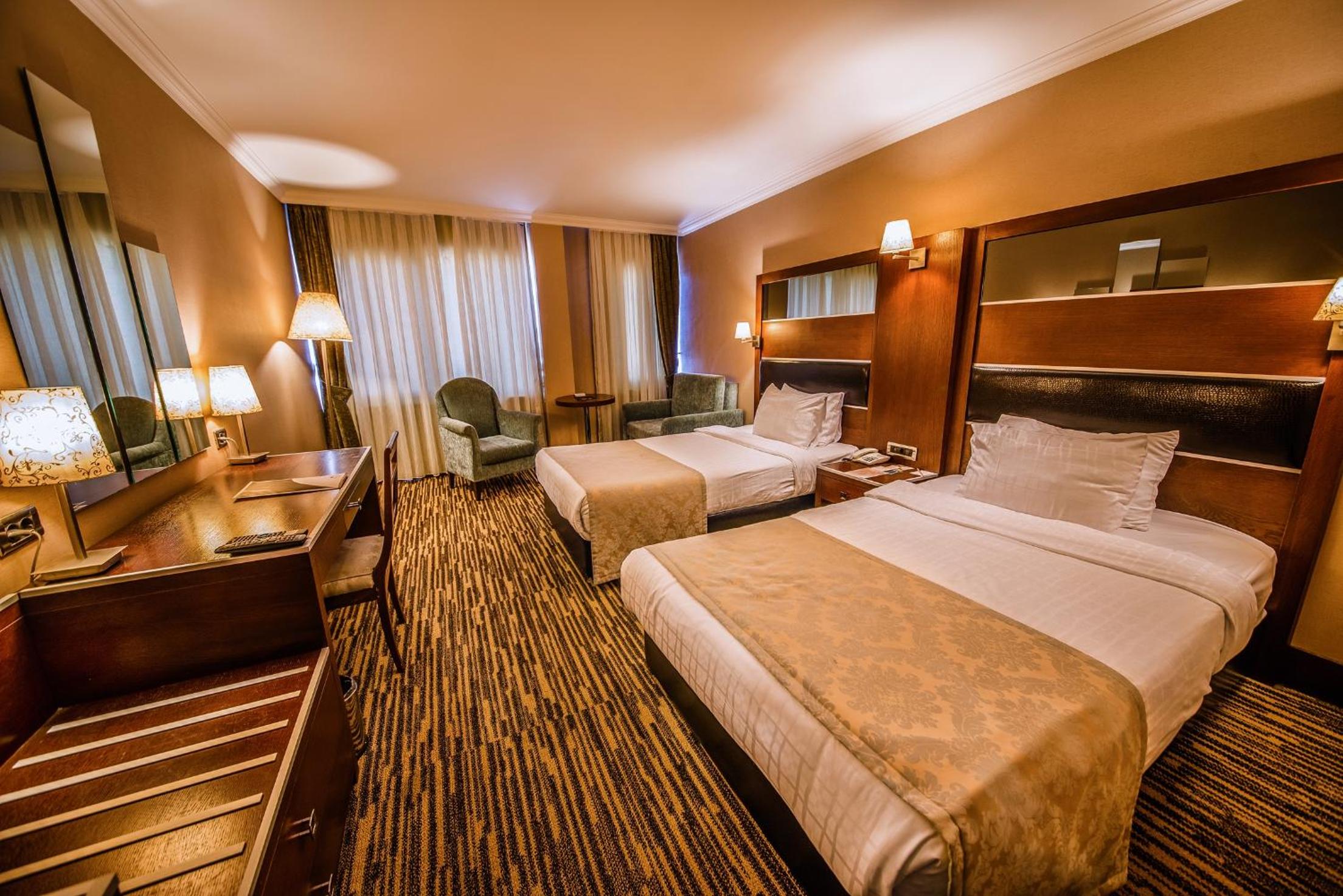 Dream Hill Business Deluxe Hotel Asia - Image 80
