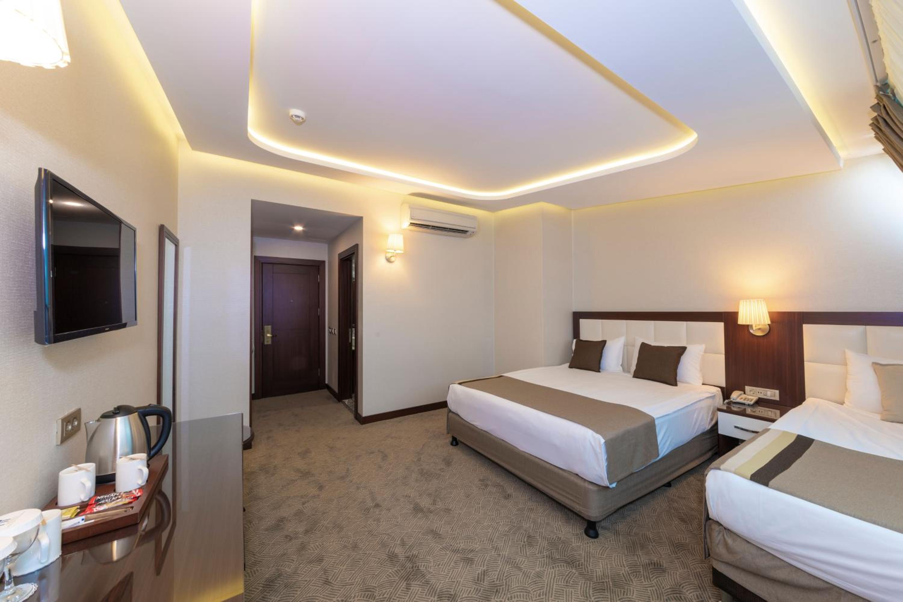 Vicenza Hotel - Image 29