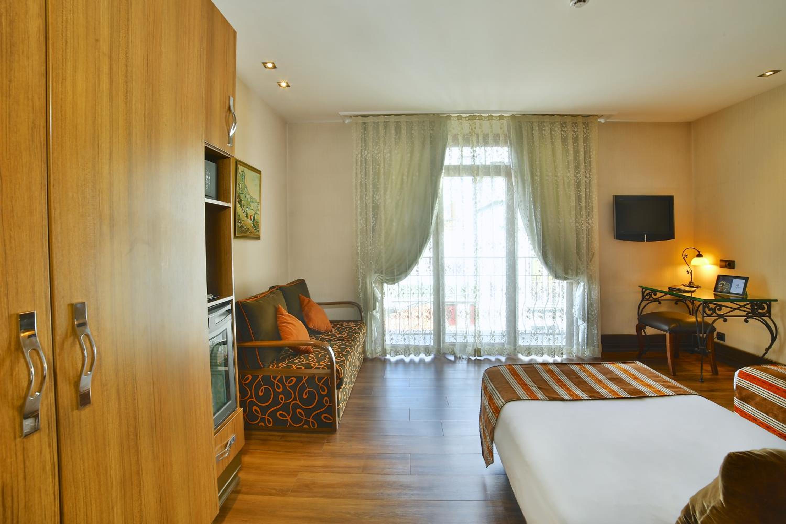 Konak Hotel Taksim - Image 42