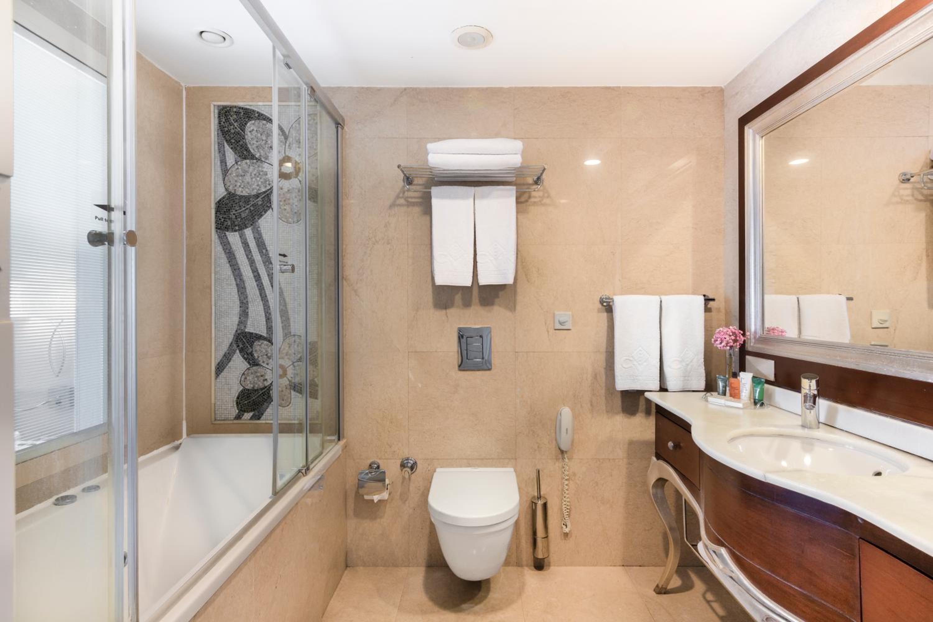 CVK Taksim Hotel Istanbul - Image 34
