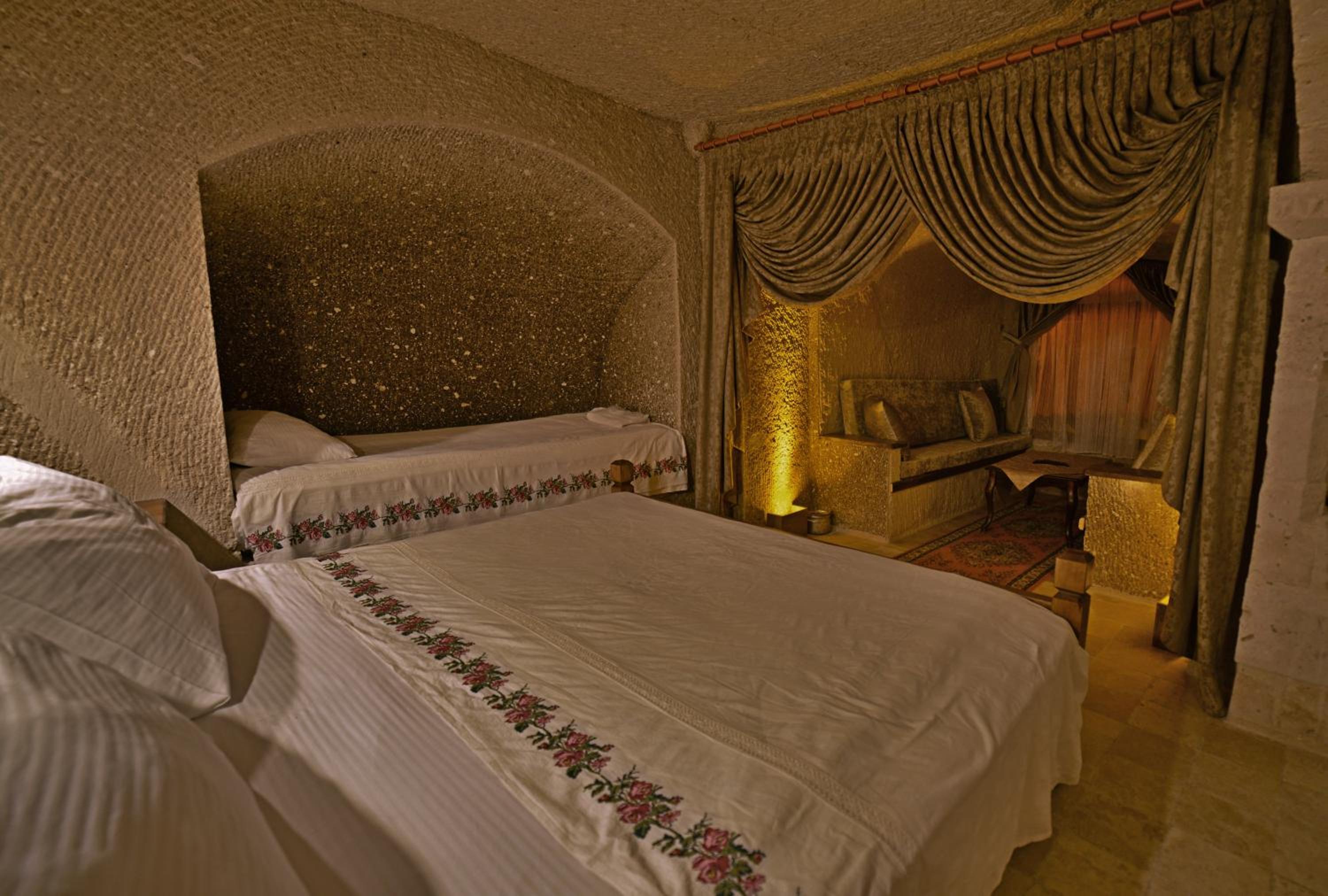 Grand Cave Suites - Image 134