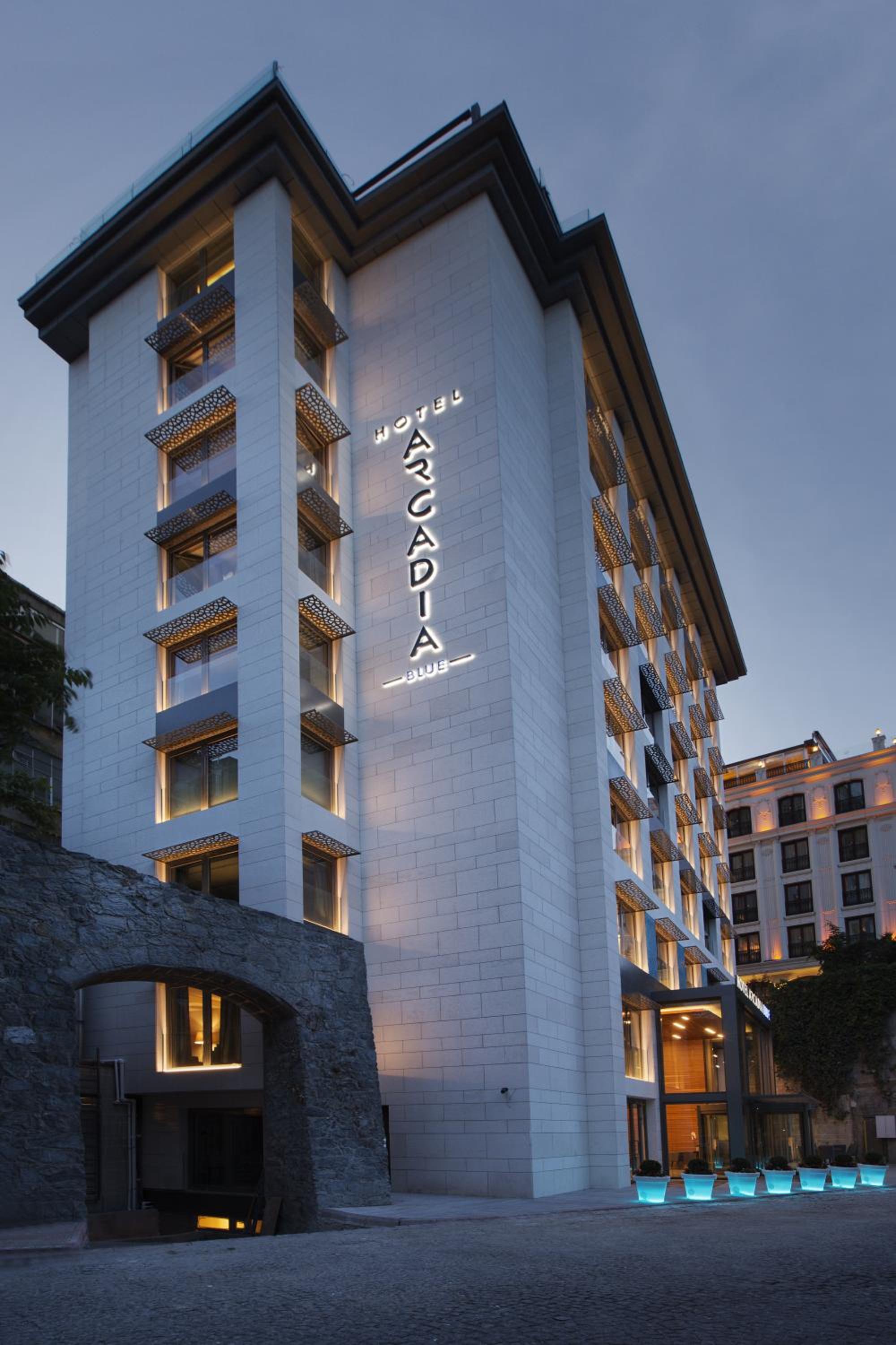 Hotel Arcadia Blue Istanbul - Image 10