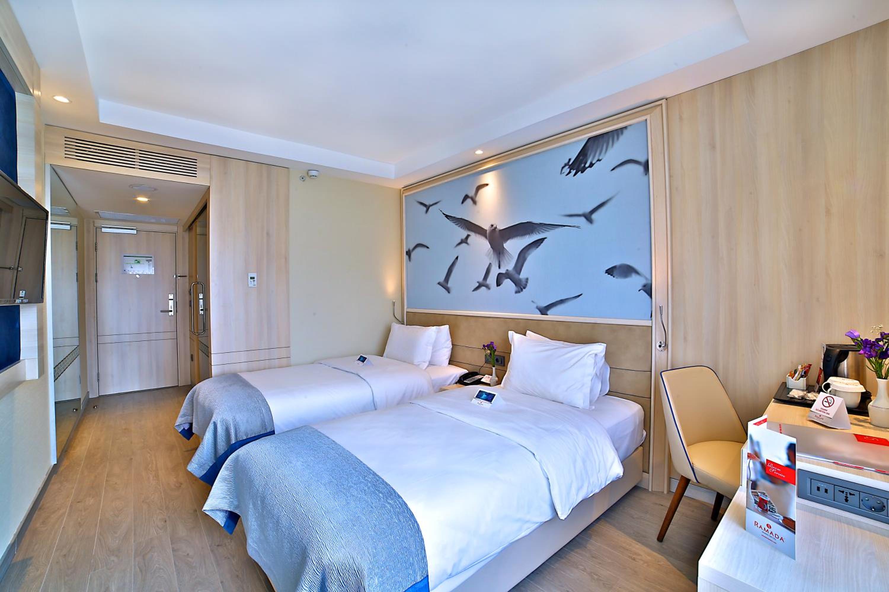 Ramada by Wyndham İstanbul Eski Şehir - Image 15