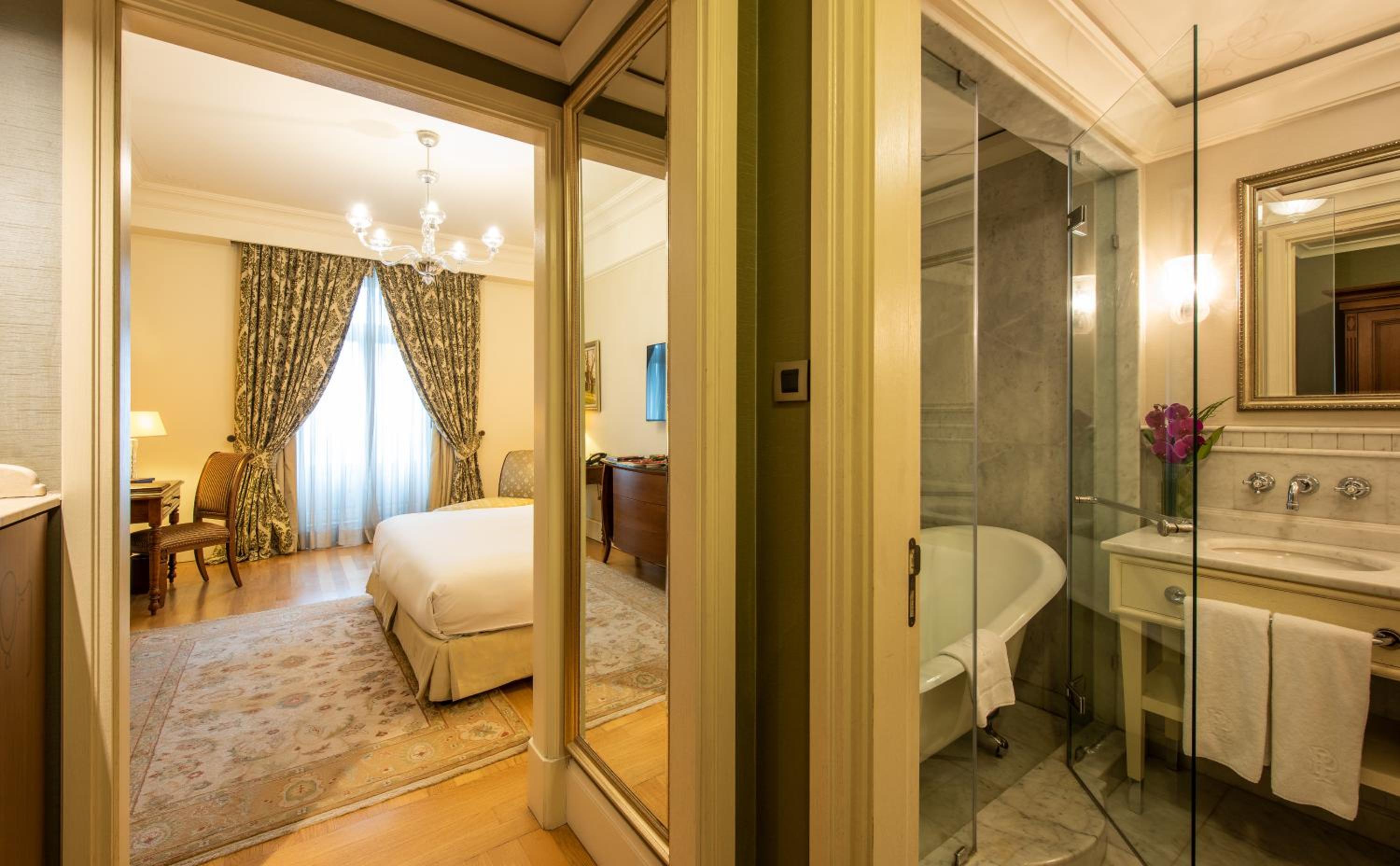 Pera Palace Hotel - Image 35