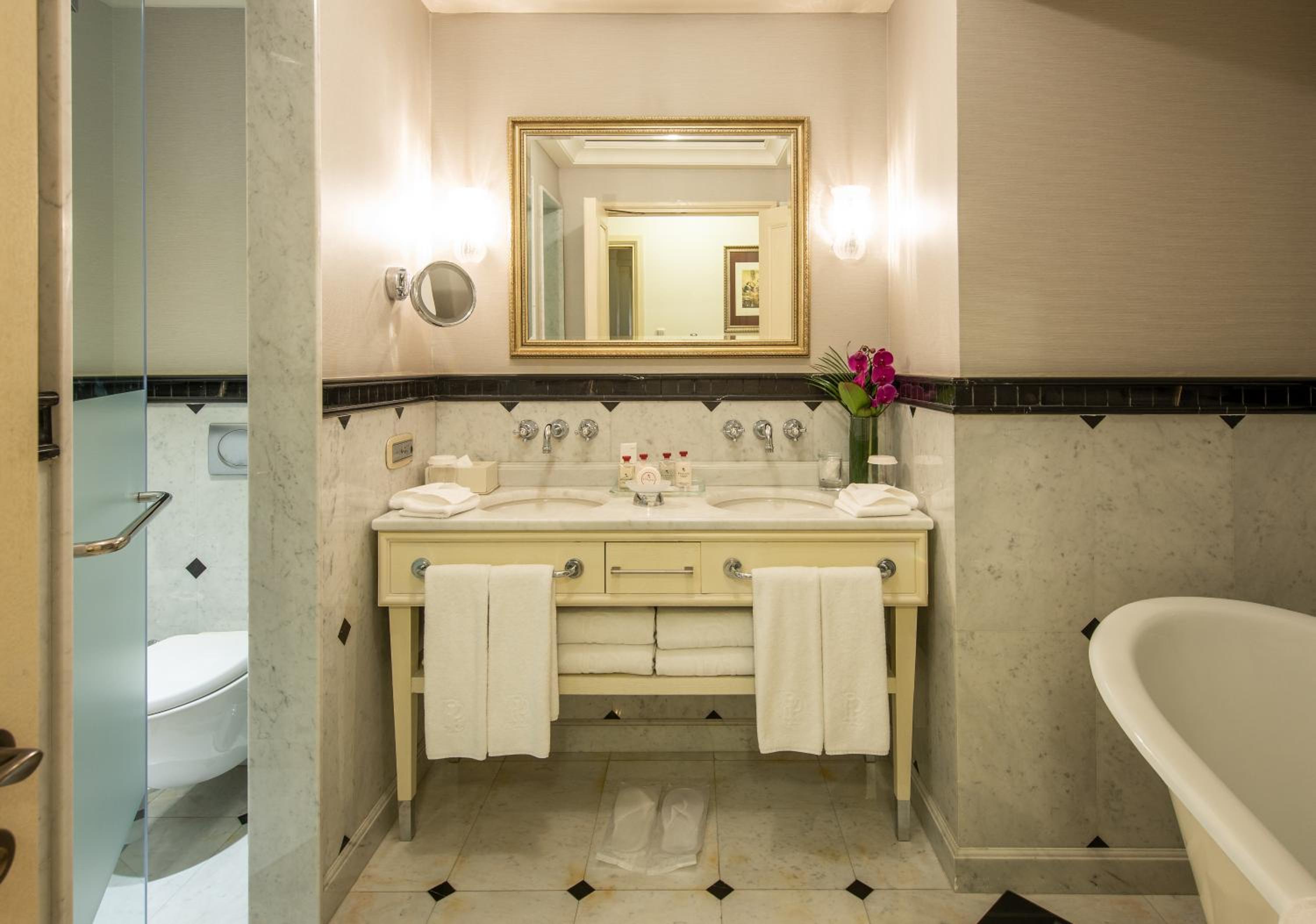 Pera Palace Hotel - Image 55