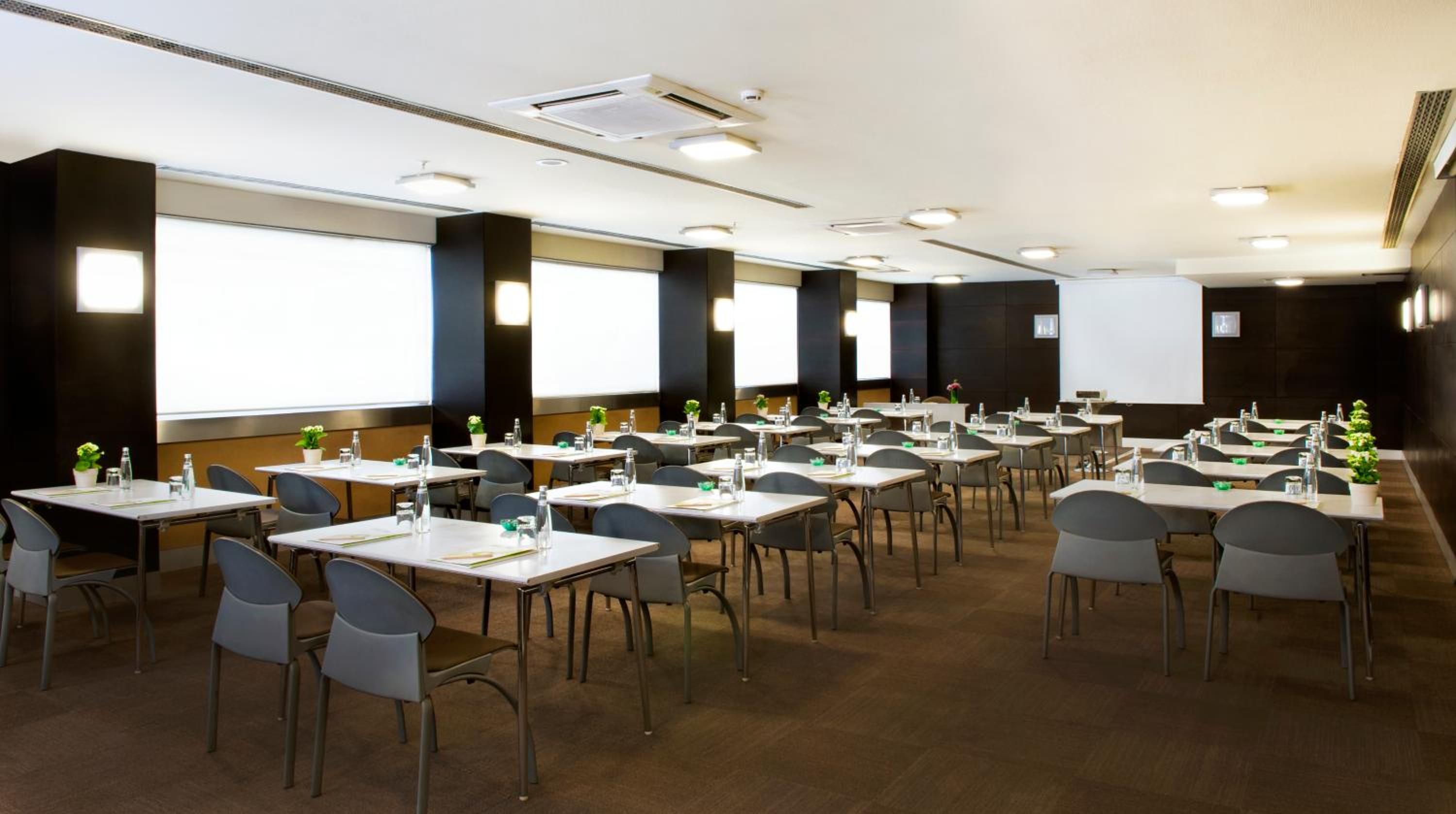 Point Hotel Taksim - Image 9