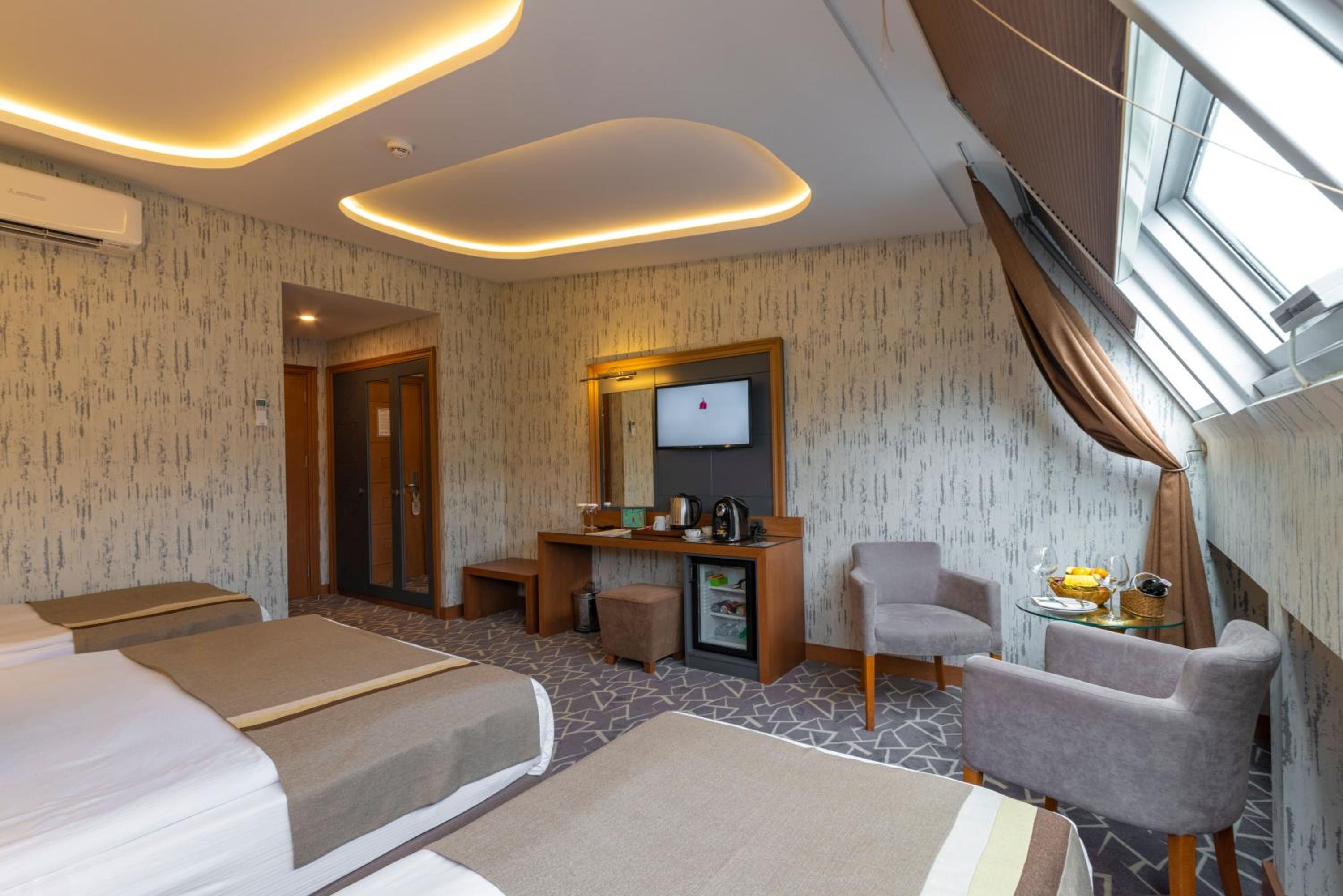 Vicenza Hotel - Image 18