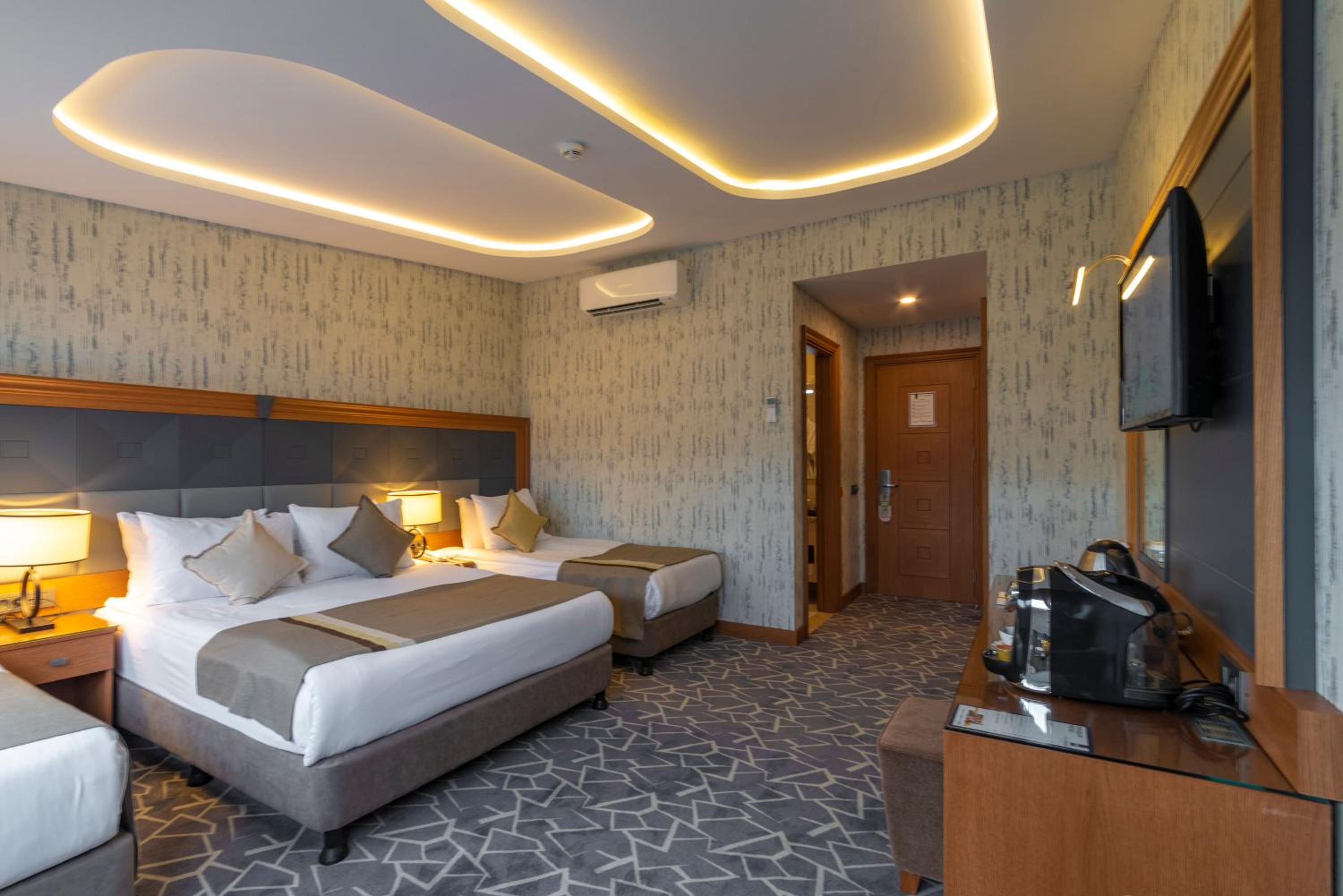Vicenza Hotel - Image 27