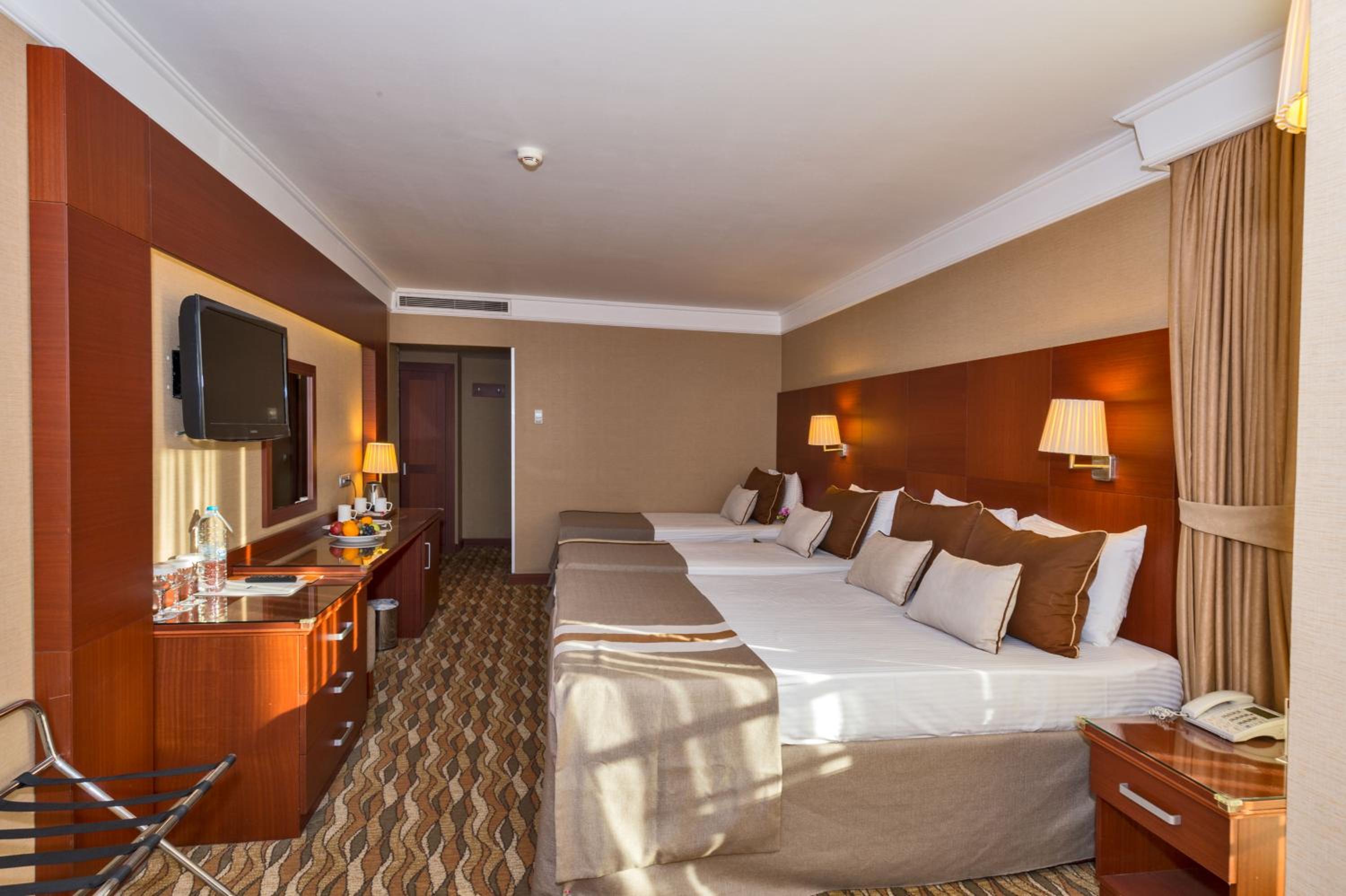 Vicenza Hotel - Image 25