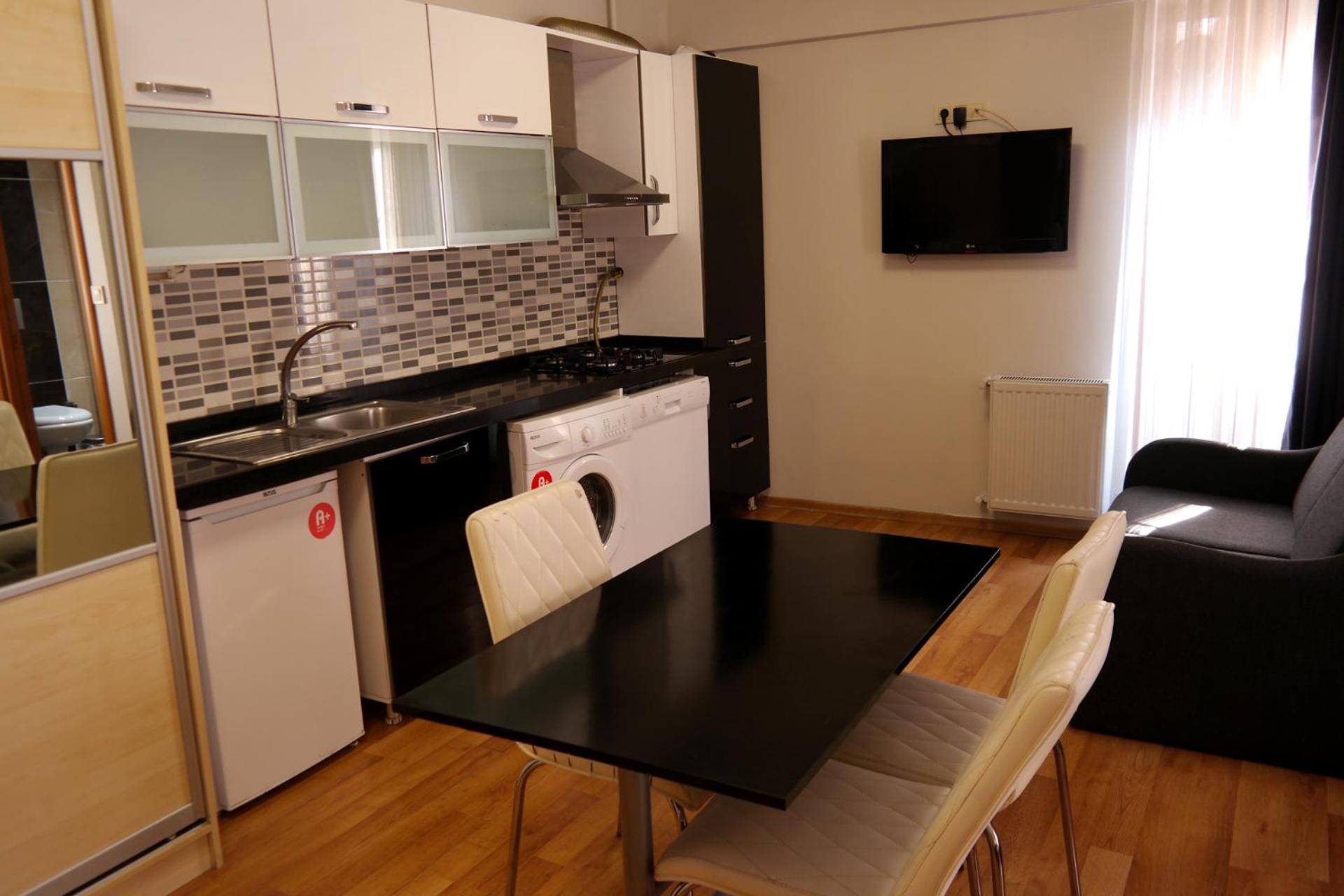 Sheriff Residence - Image 39