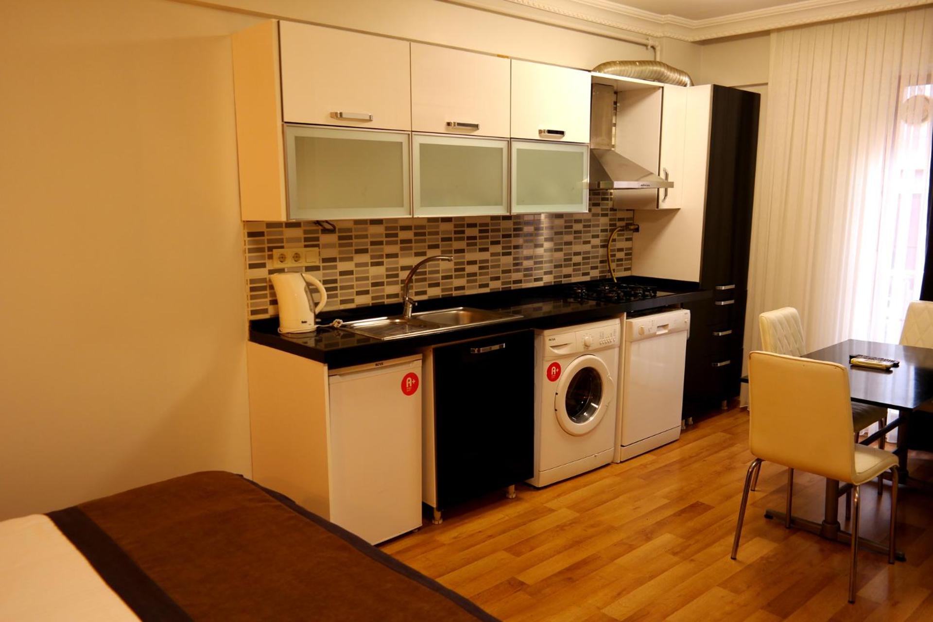 Sheriff Residence - Image 37