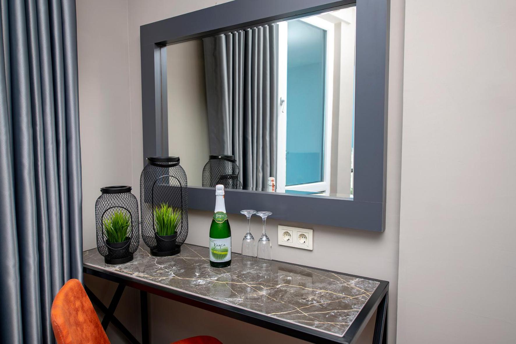 Tourist Hotel - Image 53