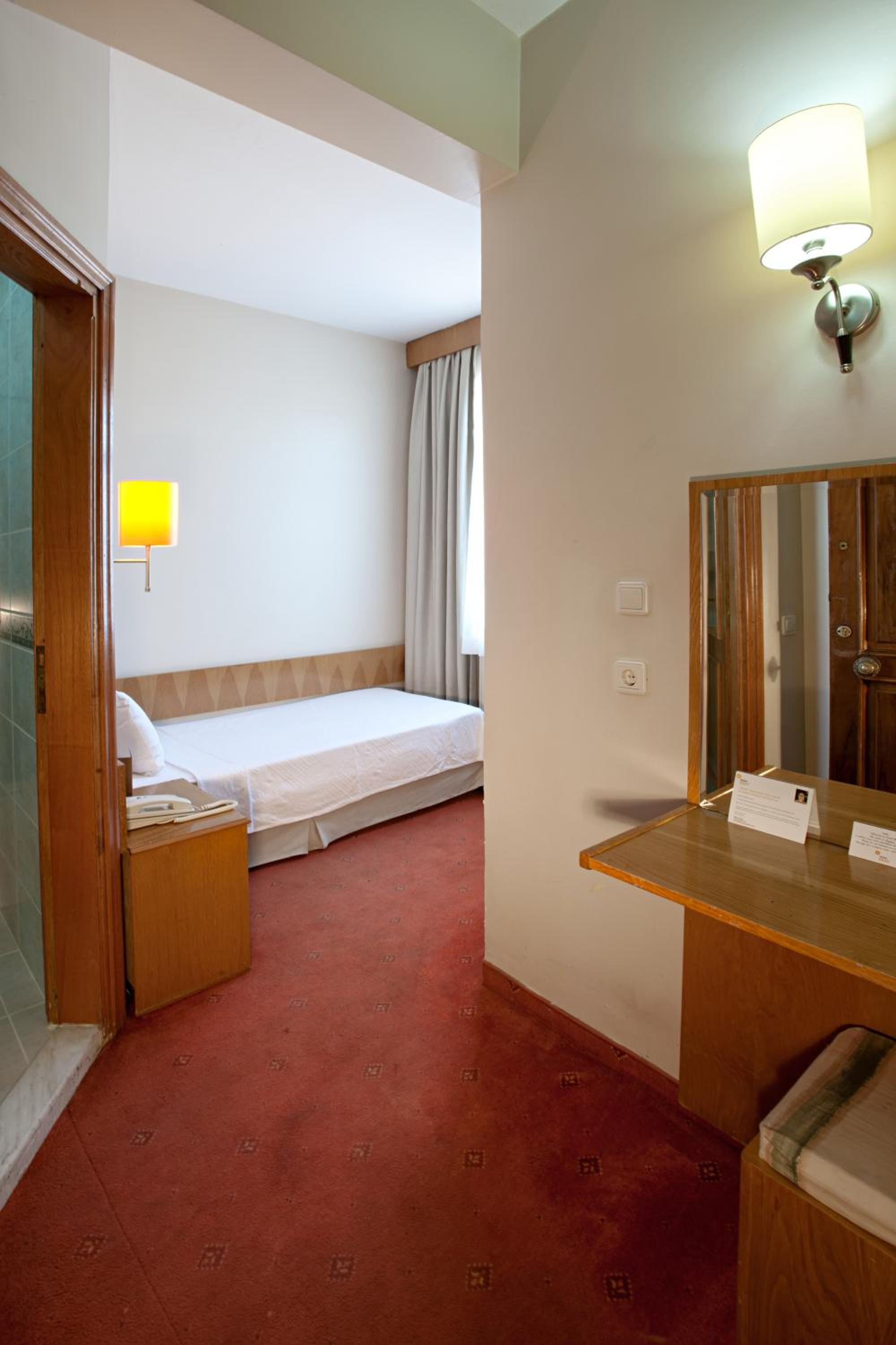 Ilkay Hotel - Image 23